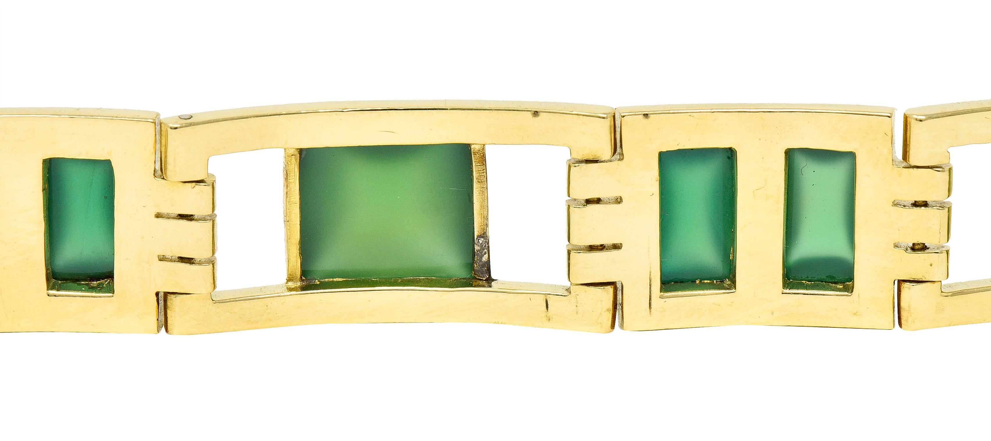 1930's Art Deco French Sugarloaf Chrysoprase 18 Karat Gold Link Bracelet 4