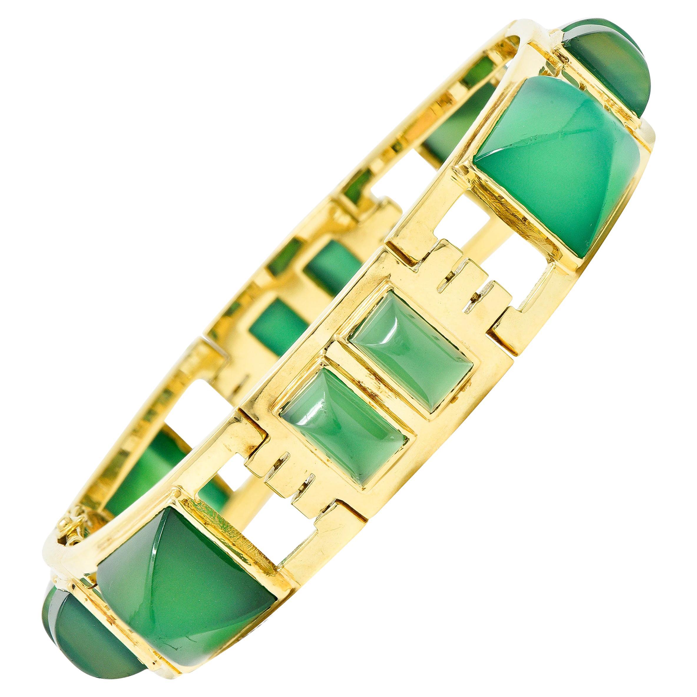 1930's Art Deco French Sugarloaf Chrysoprase 18 Karat Gold Link Bracelet