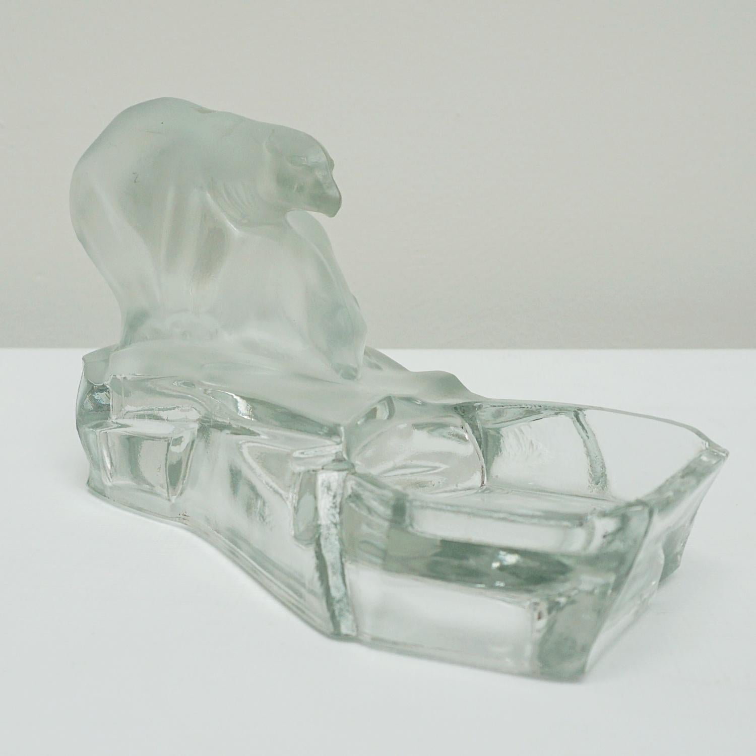 1930's Art Deco Frosted and Clear Glass Polar Bear Ashtray 5