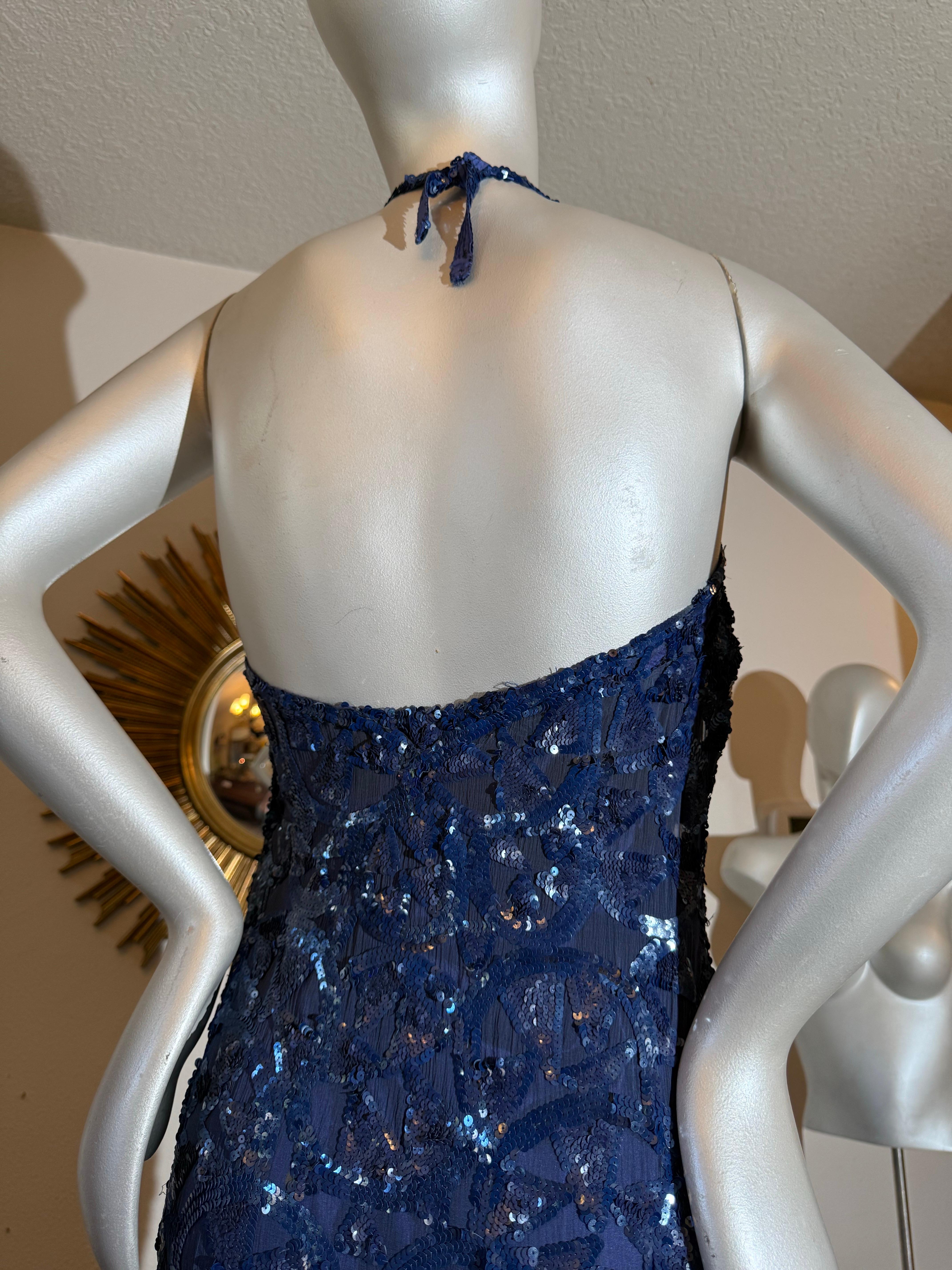 1930s Art Deco Entièrement pailleté Robe sirène en mousseline de soie bleu cobalt dos nu en vente 10