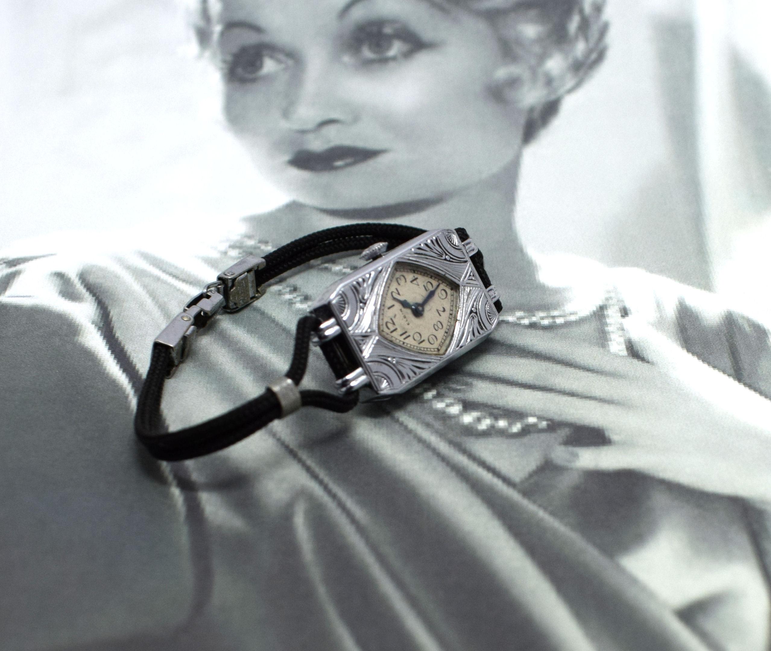 1930s Art Deco Geometric Ladies Watch by Elgin 5