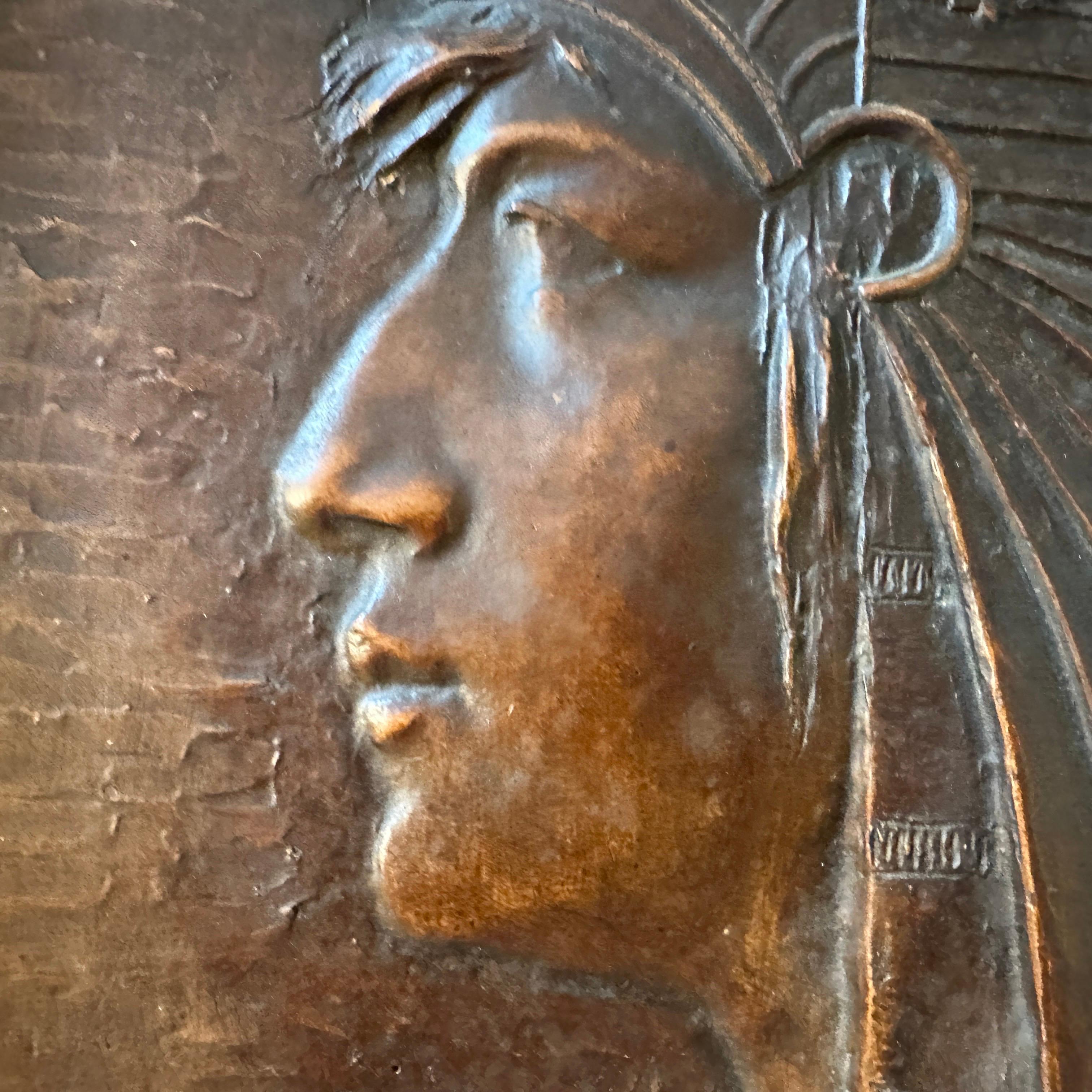 Bas-relief en plâtre italien encadré de bois doré Art déco des années 1930 en vente 10