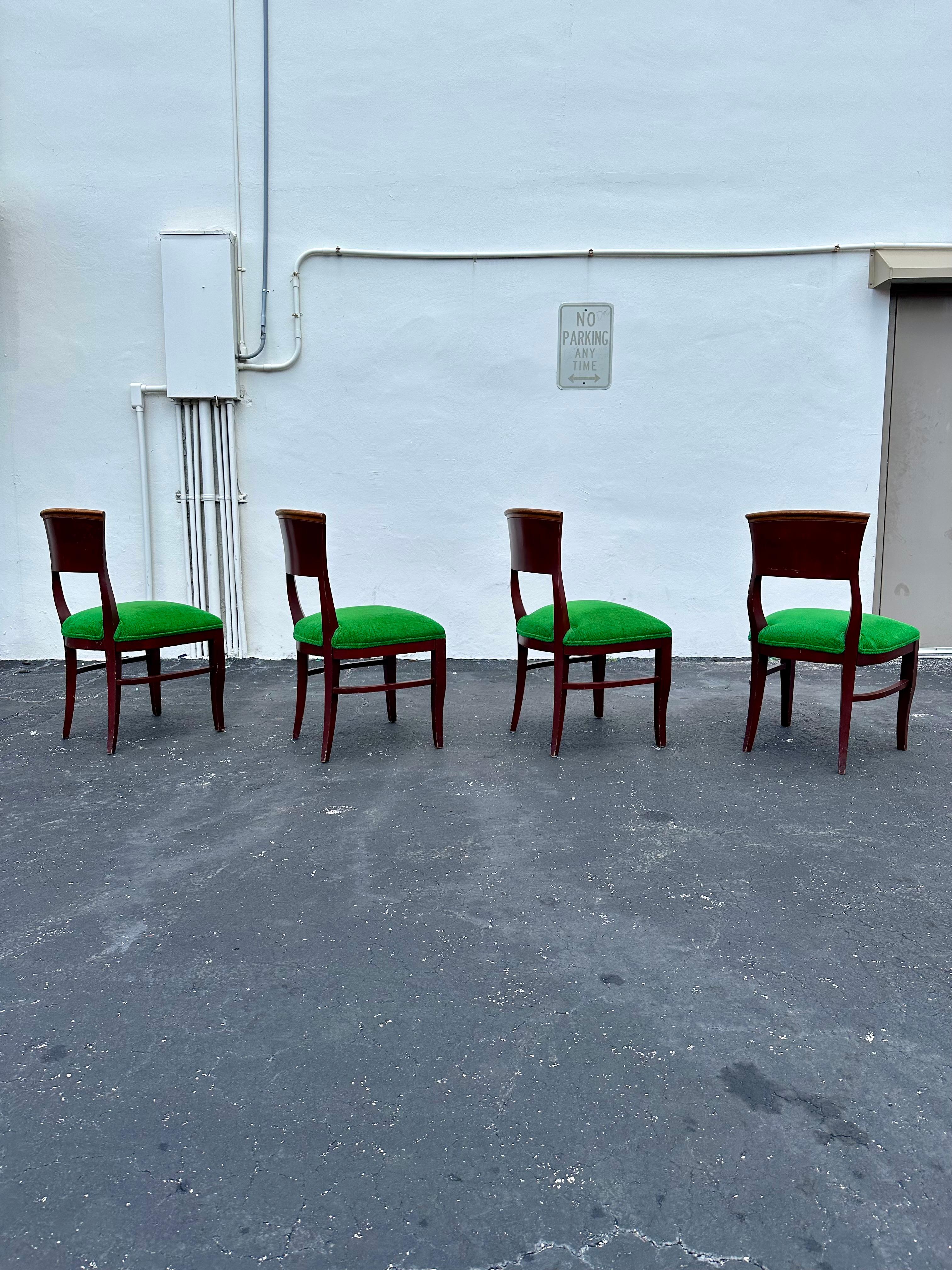 Italiano Sedie da pranzo in legno bicolore verde Artful Green degli anni '30, set di 4 pezzi in vendita