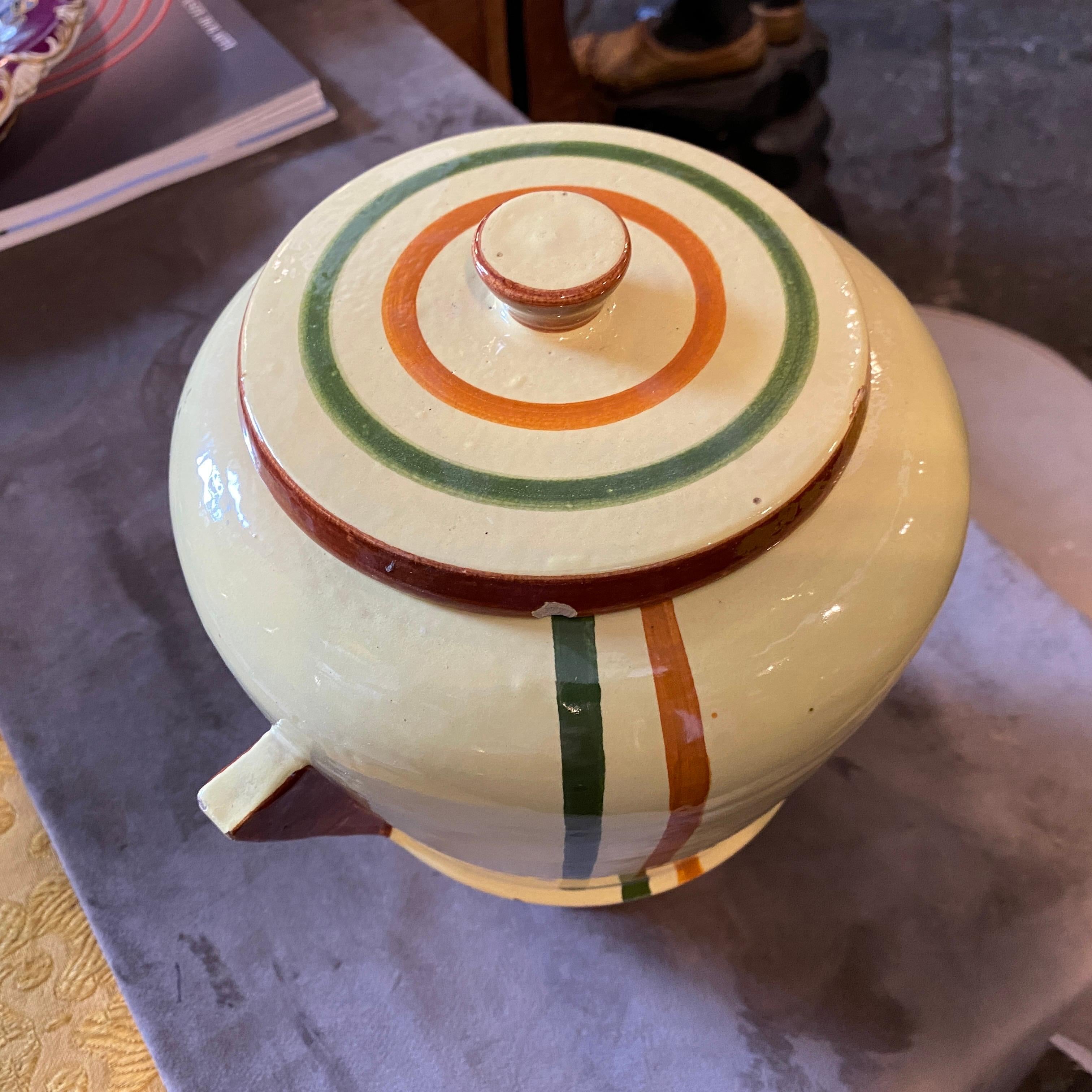 20th Century 1930s Art Deco Hand-Painted Italian Ceramic Biscuit Box by Ceramiche Faenza For Sale