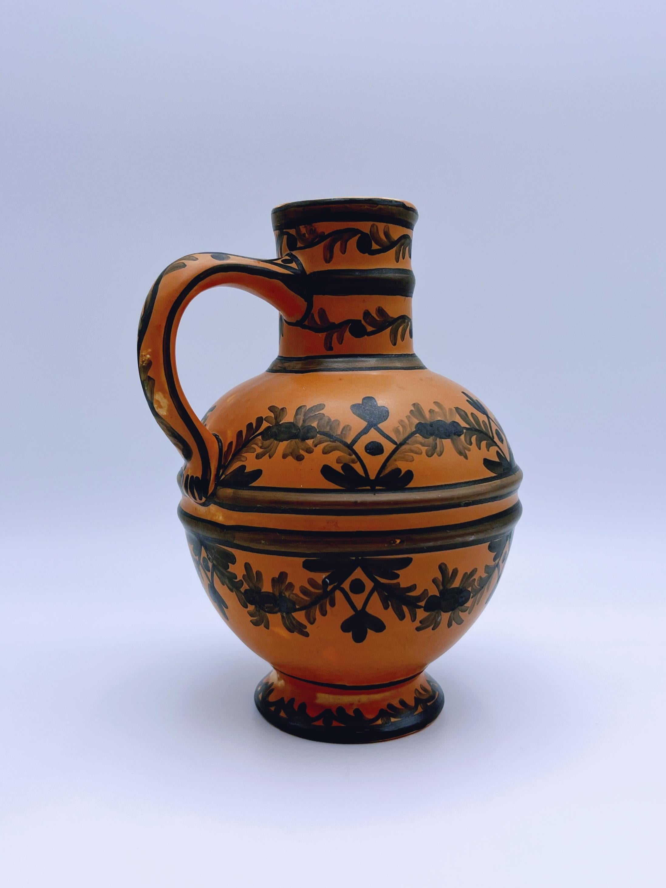 Peint à la main Vase pichet Art déco des années 1930 peint à la main par Egersund Faience, Norvège en vente