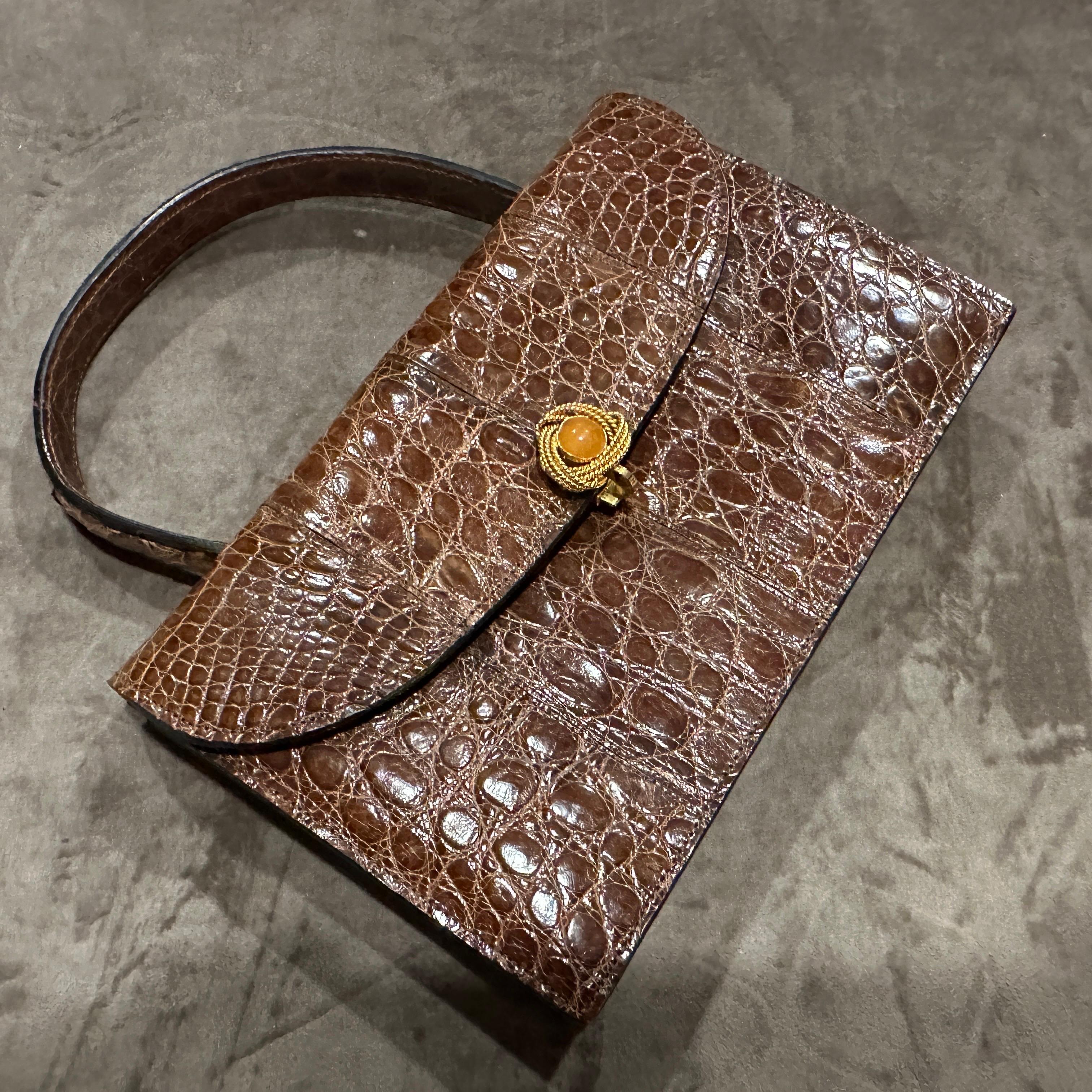 1930s Art Deco High Quality Brown Leather Italian Jewel Evening Bag For Sale 6