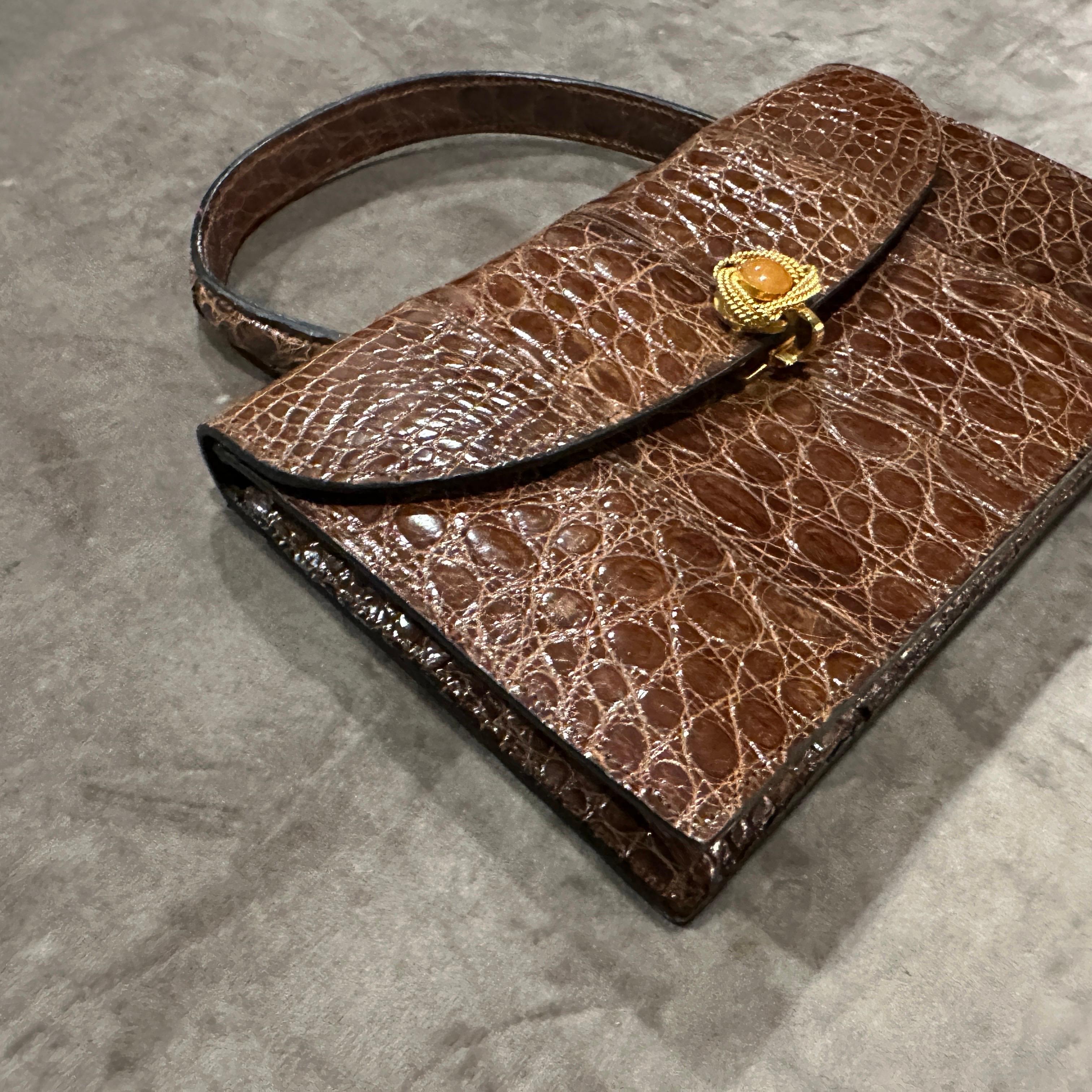 1930s Art Deco High Quality Brown Leather Italian Jewel Evening Bag For Sale 4