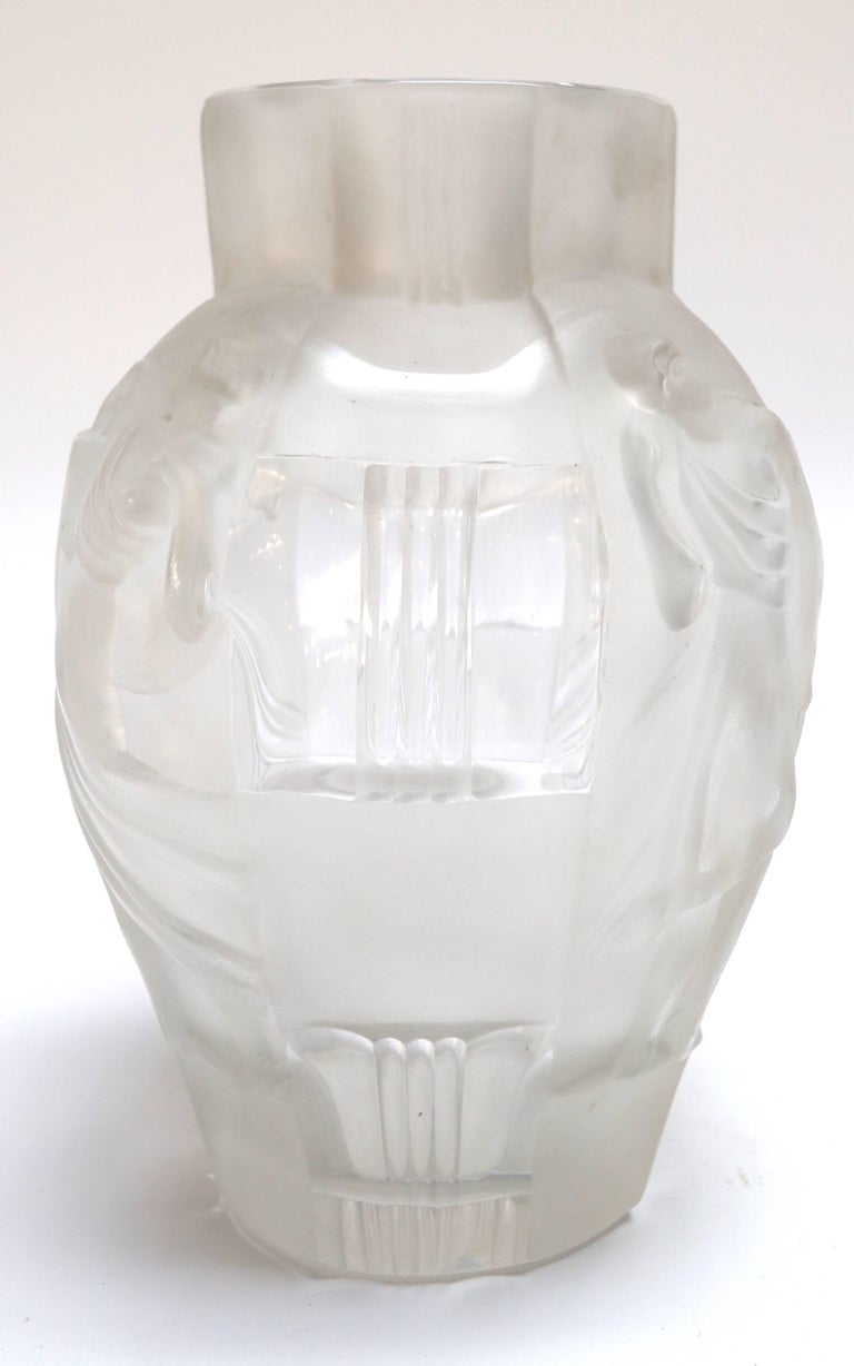 Italian Art Deco Ingrid Glass Vase with Female Figures by Curt Schlevogt, 1930s For Sale