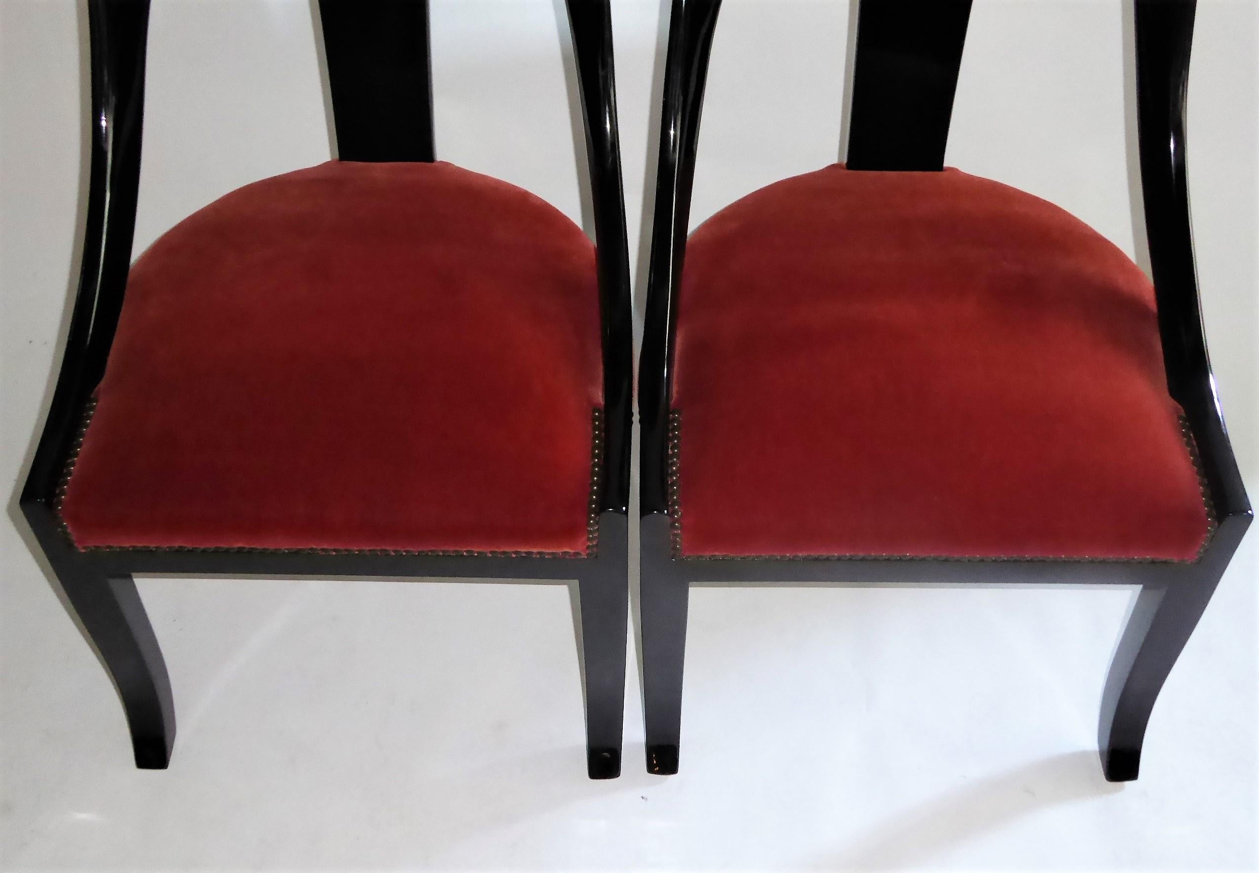 1930s Art Deco Black Lacquered Spoonback Chairs in Mohair Velvet 7