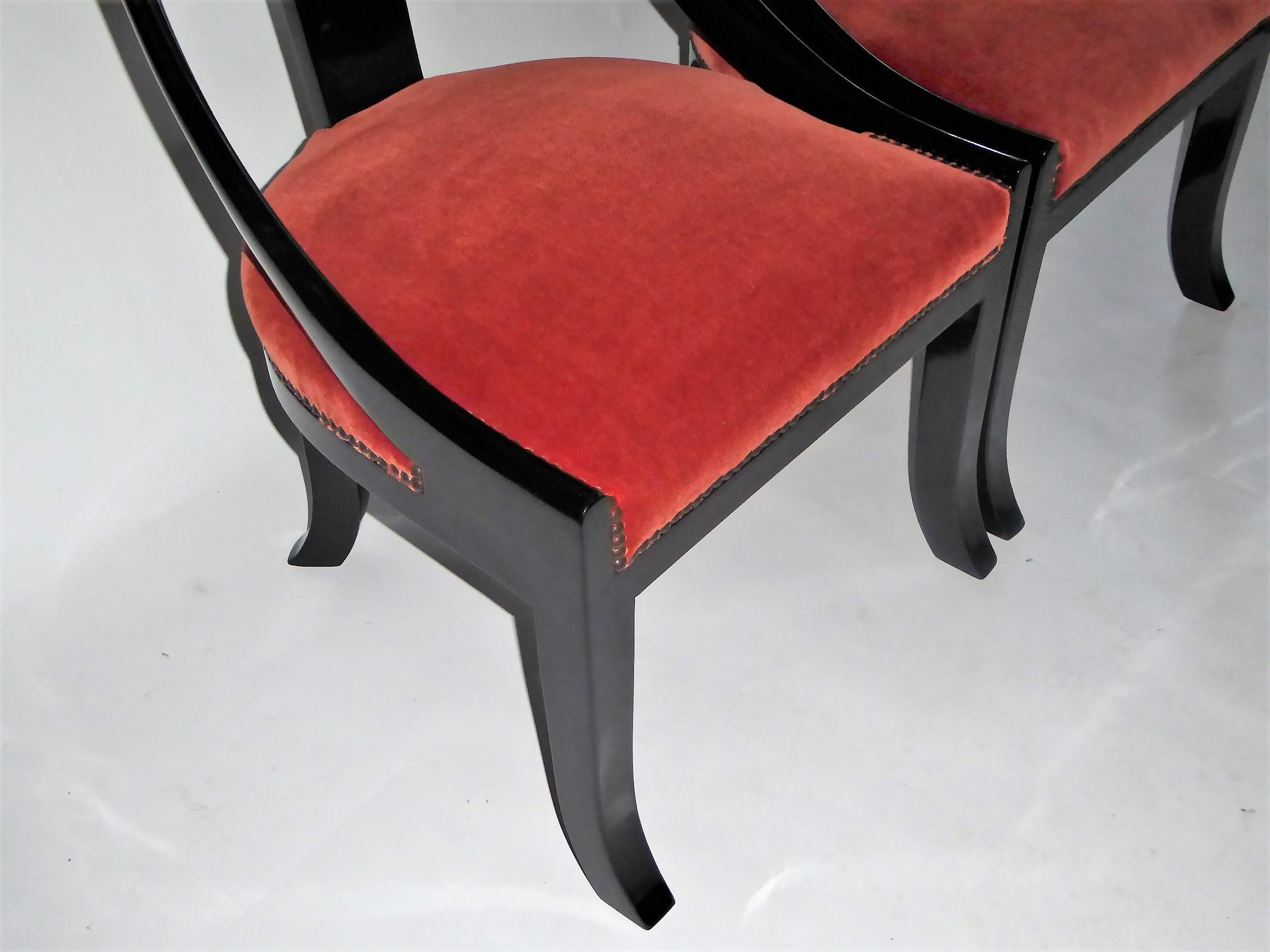 1930s Art Deco Black Lacquered Spoonback Chairs in Mohair Velvet 9