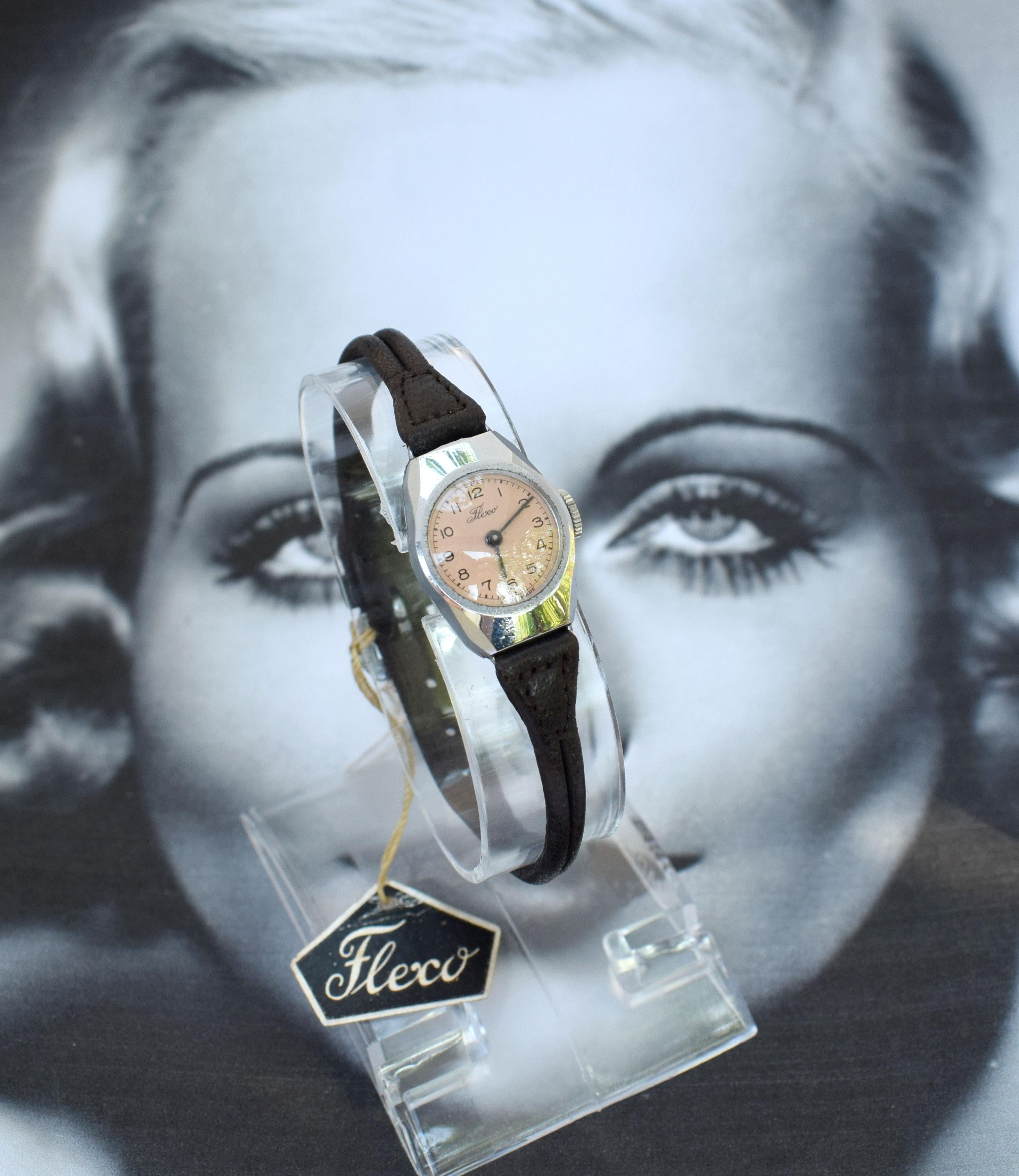 1930s Art Deco Ladies Watch / Old New Stock, Never Worn 2