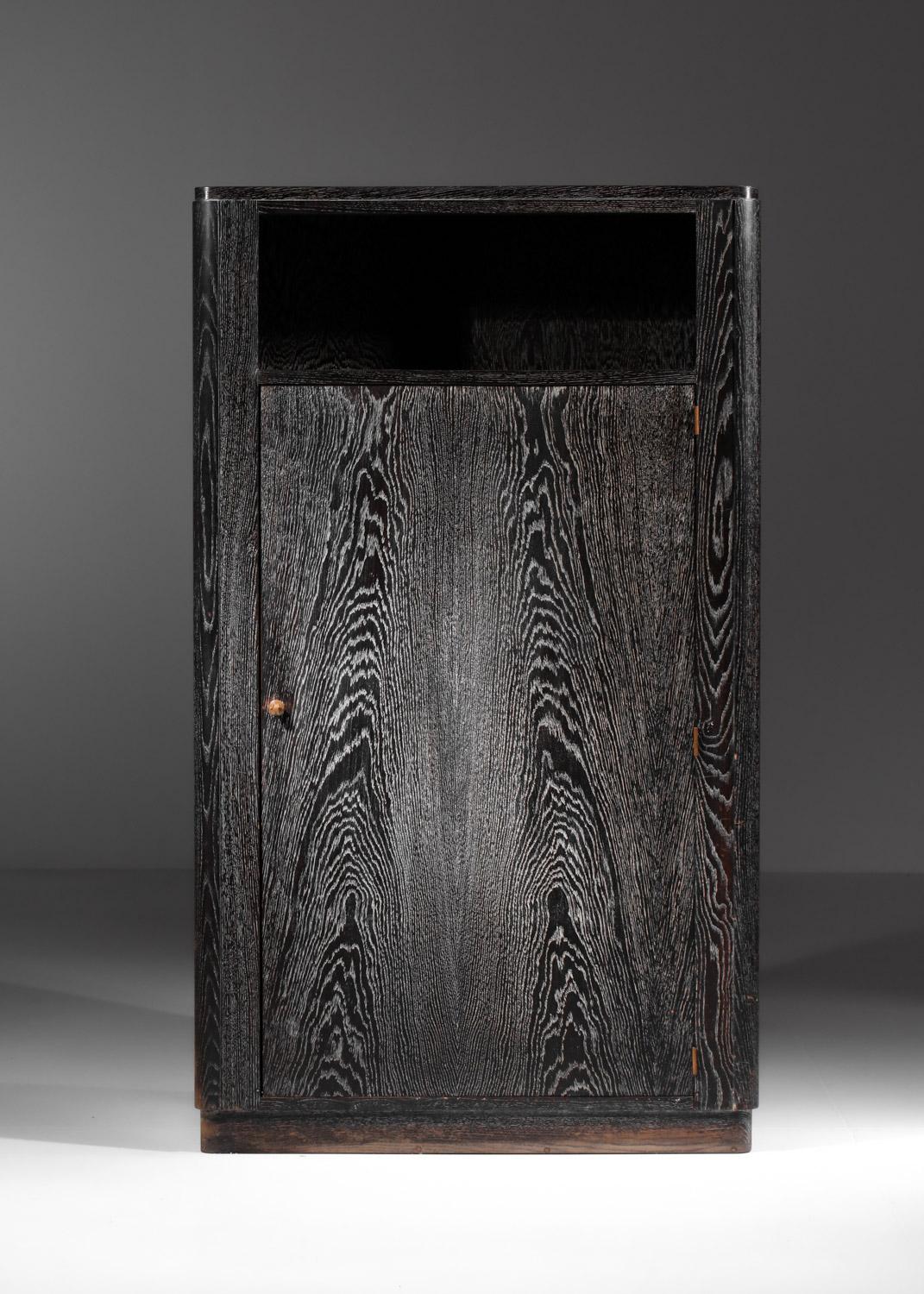 1930er Jahre Art Deco Schrank aus gekalktem Holz, Francisque Chaleyssin zugeschrieben im Zustand „Gut“ im Angebot in Ternay, Auvergne-Rhône-Alpes