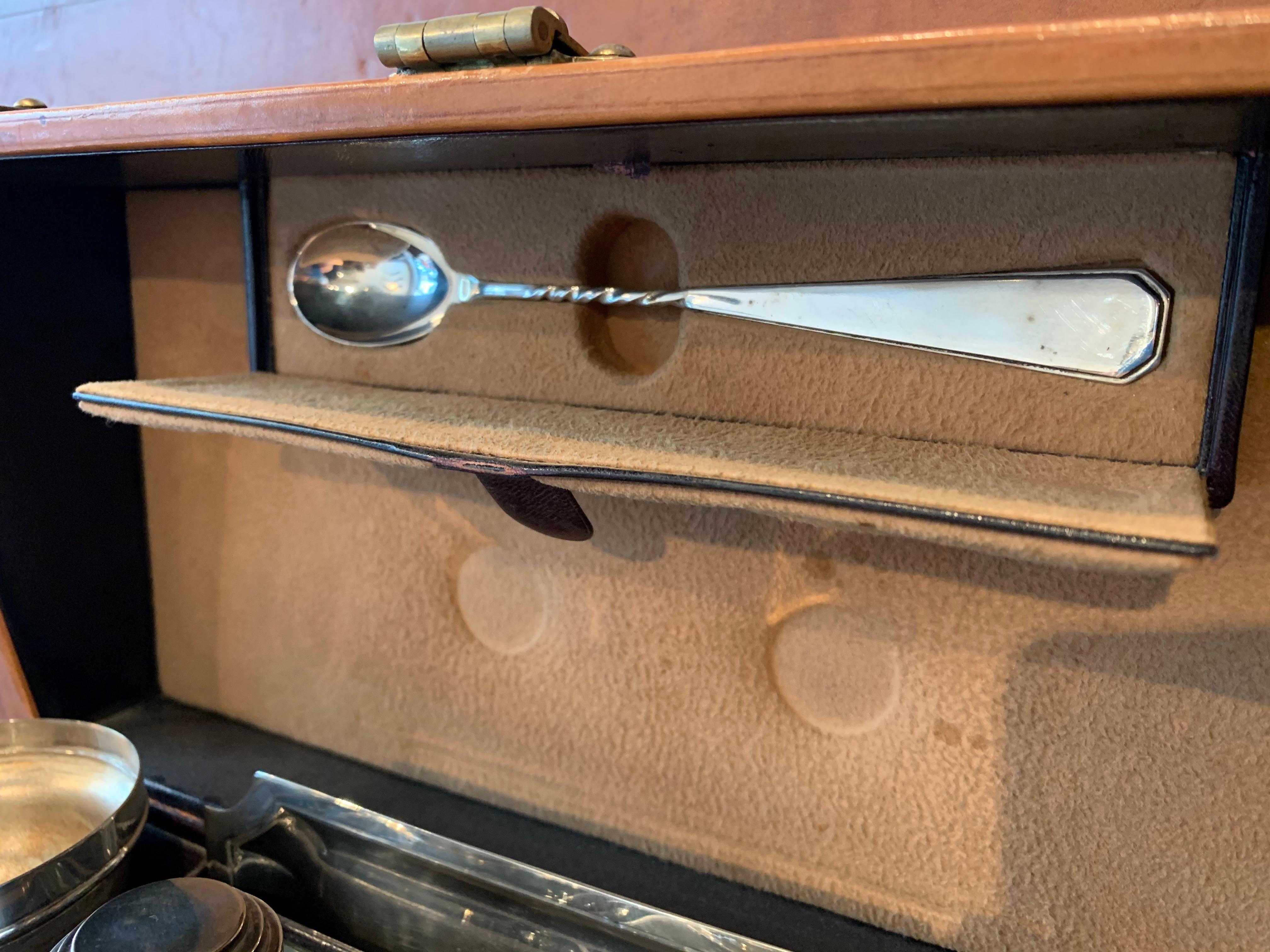 Metà XX secolo Astuccio per set da bar Louis Vuitton Art Deco anni '30 in vendita
