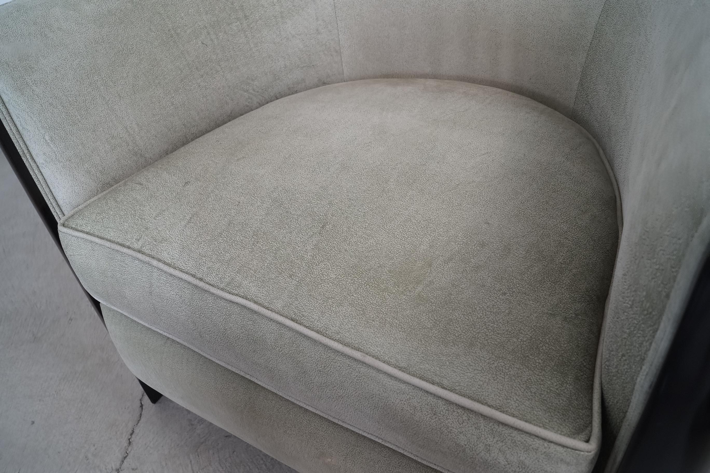 1930's Art Deco Mahogany-Trimmed Leather Barrel Lounge Chair 15