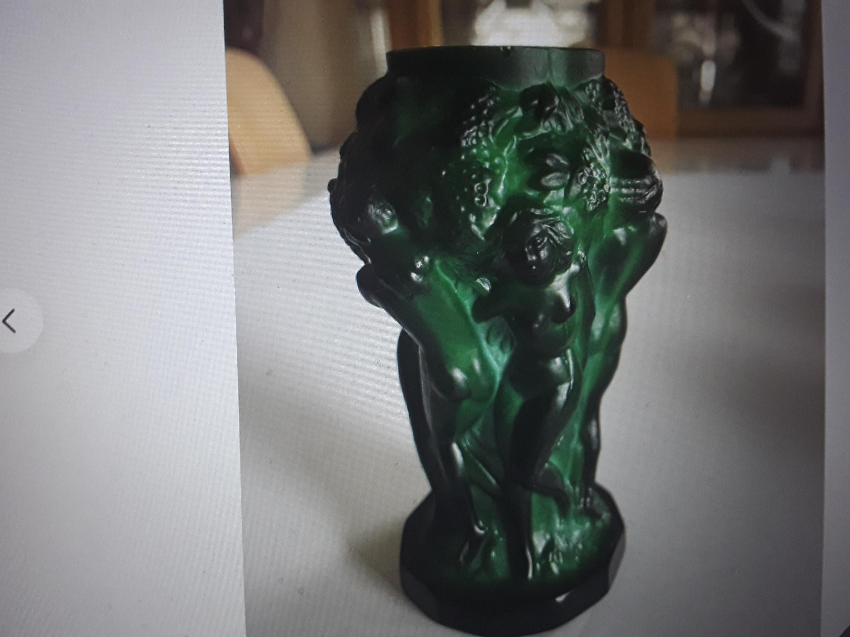 1930's Art Deco Malachite Toned Female Figural Art Glass Vase For Sale 3