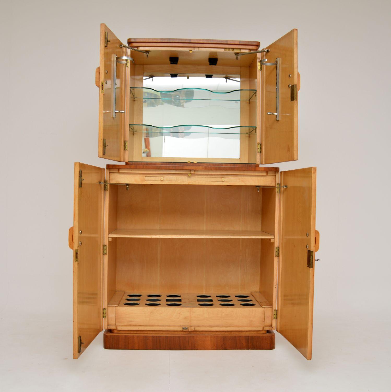 1930's Art Deco Maple & Walnut Cocktail Drinks Cabinet In Good Condition In London, GB