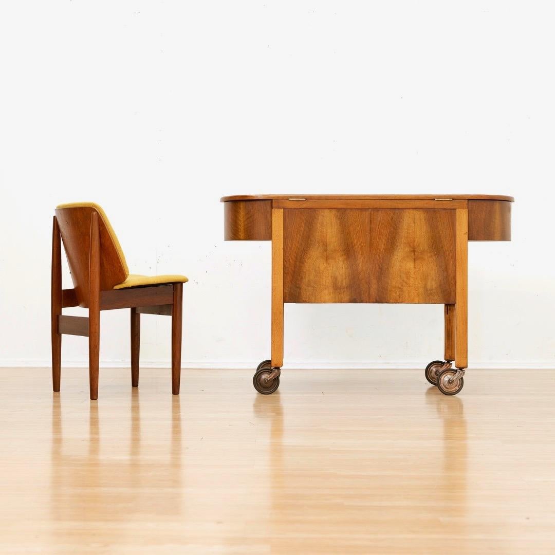 1930s Art Deco Metamorphic Cocktail Wagon Bar Cart by Besway en venta 5