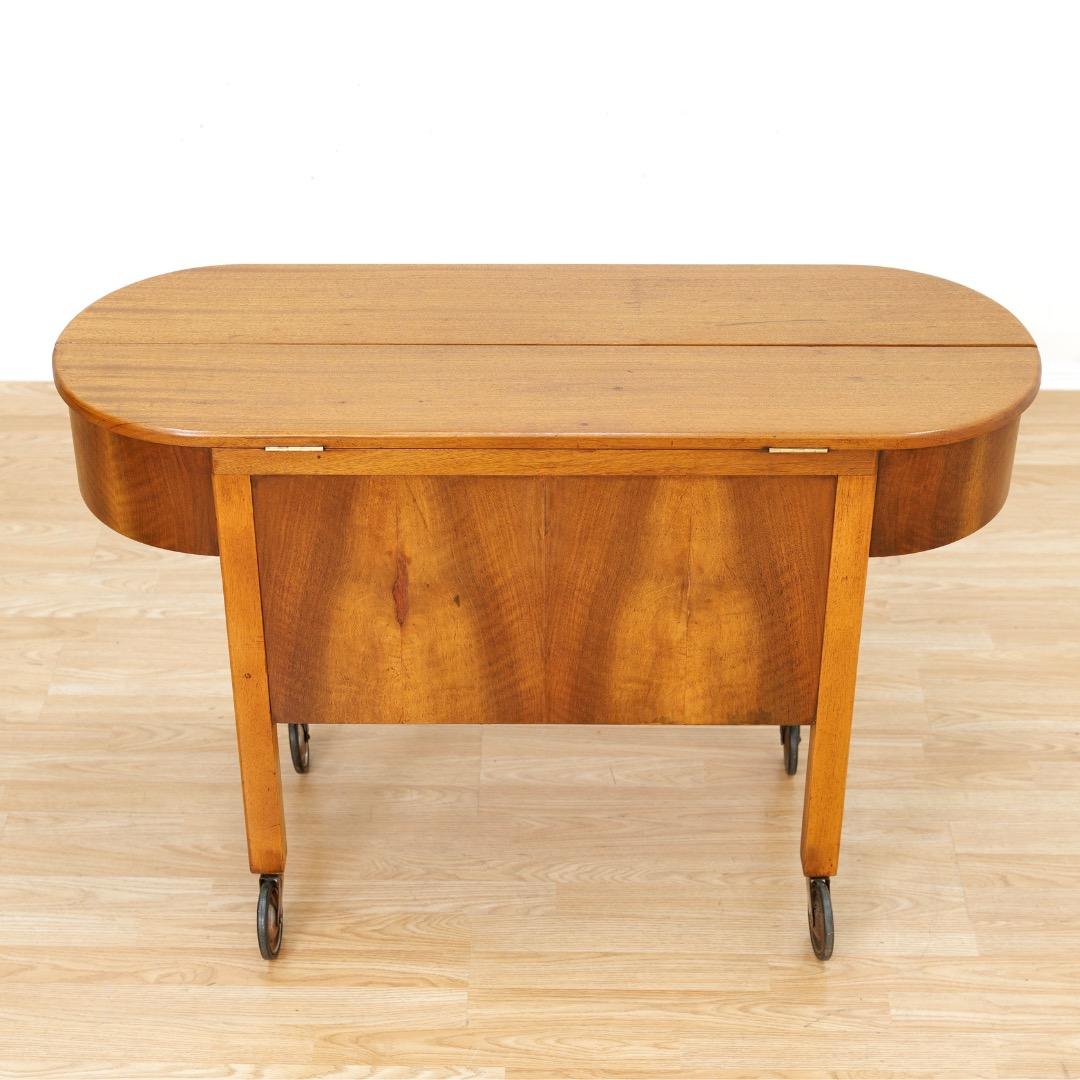 1930s Art Deco Metamorphic Cocktail Wagon Bar Cart by Besway mediados del siglo XX en venta