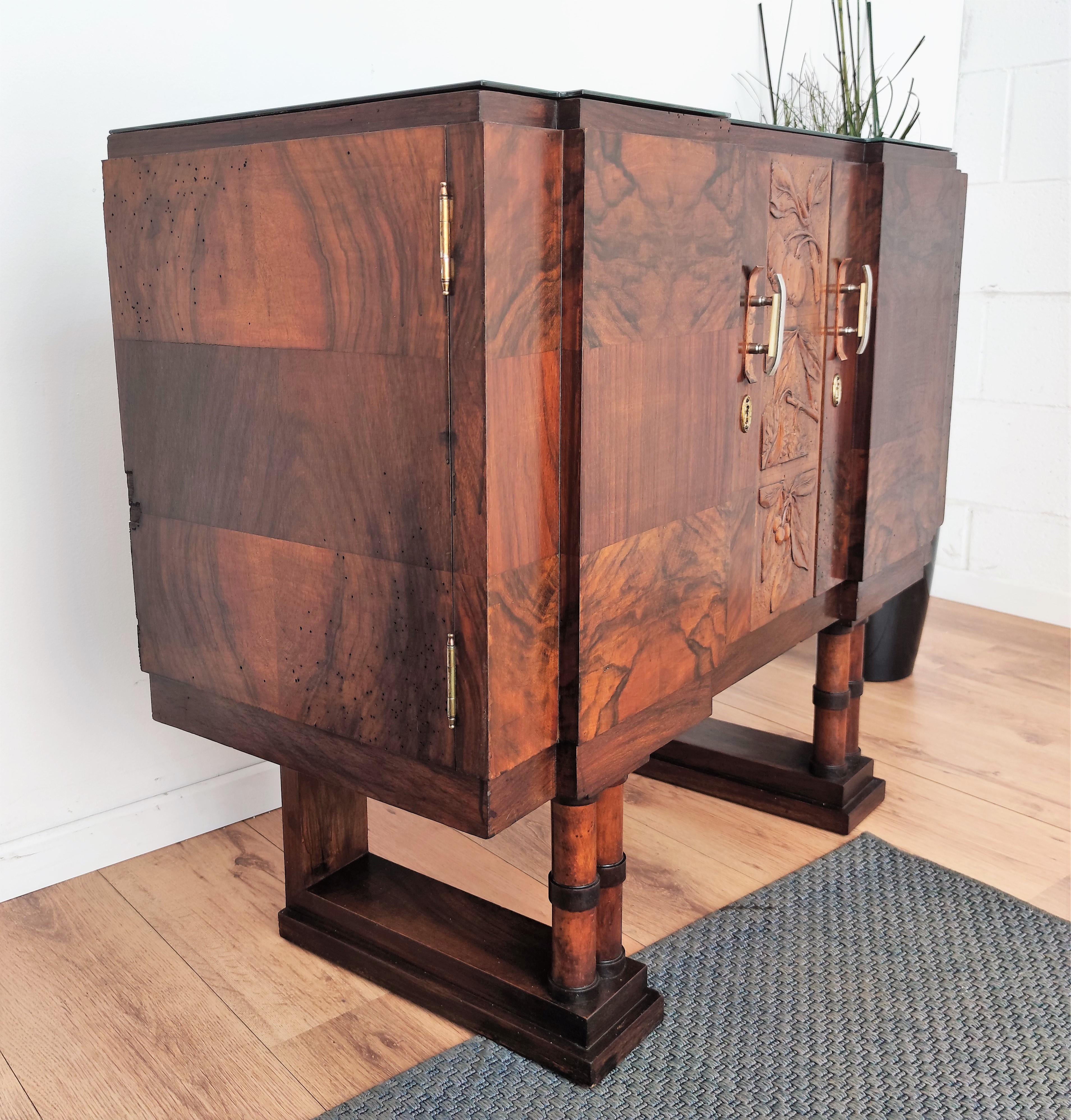 1930s Art Deco Midcentury Regency Italian Walnut Burl Sideboard Dry Bar Cabinet 4