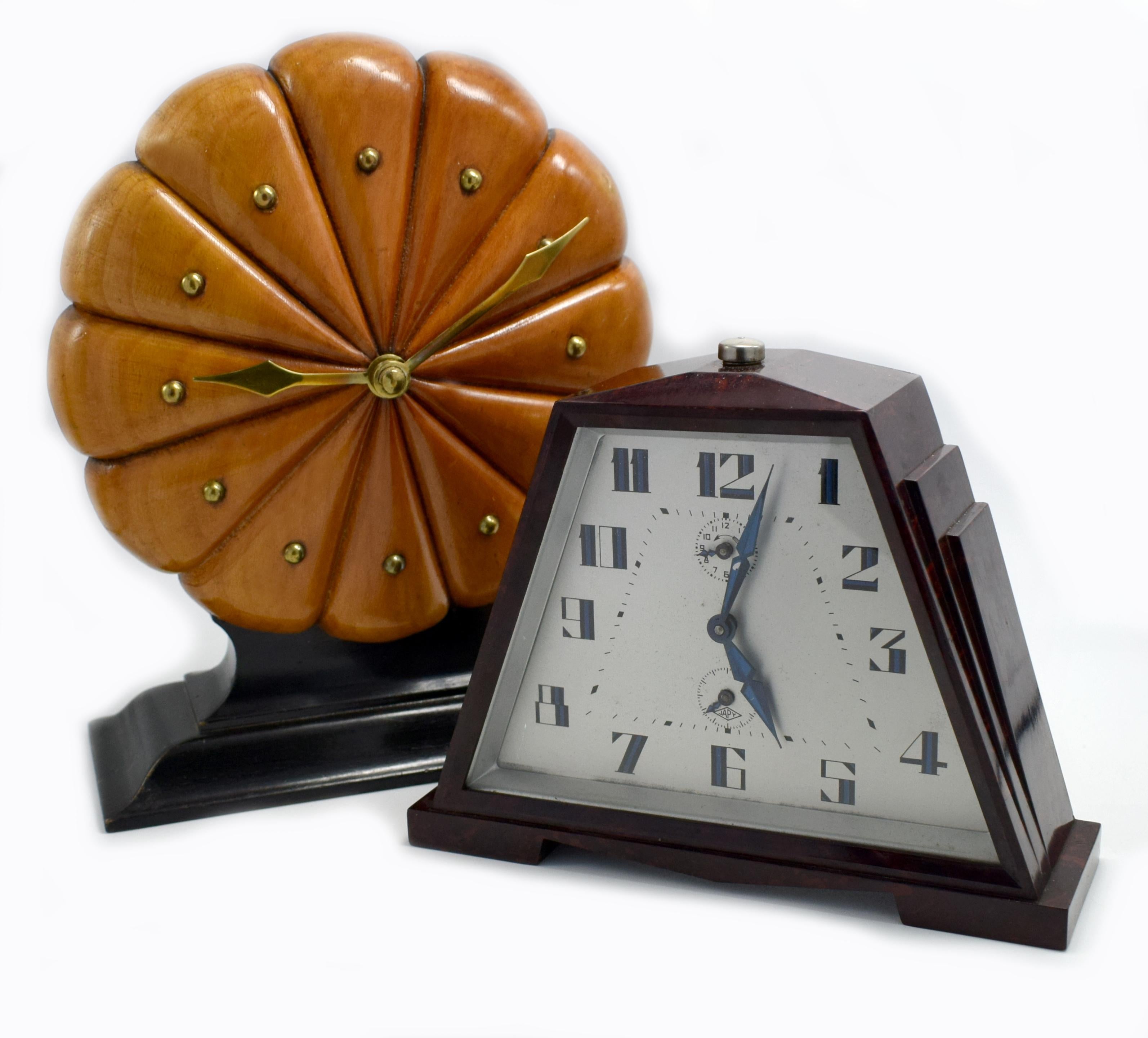 Horloge moderniste Art déco des années 1930 par Neltic en vente 2