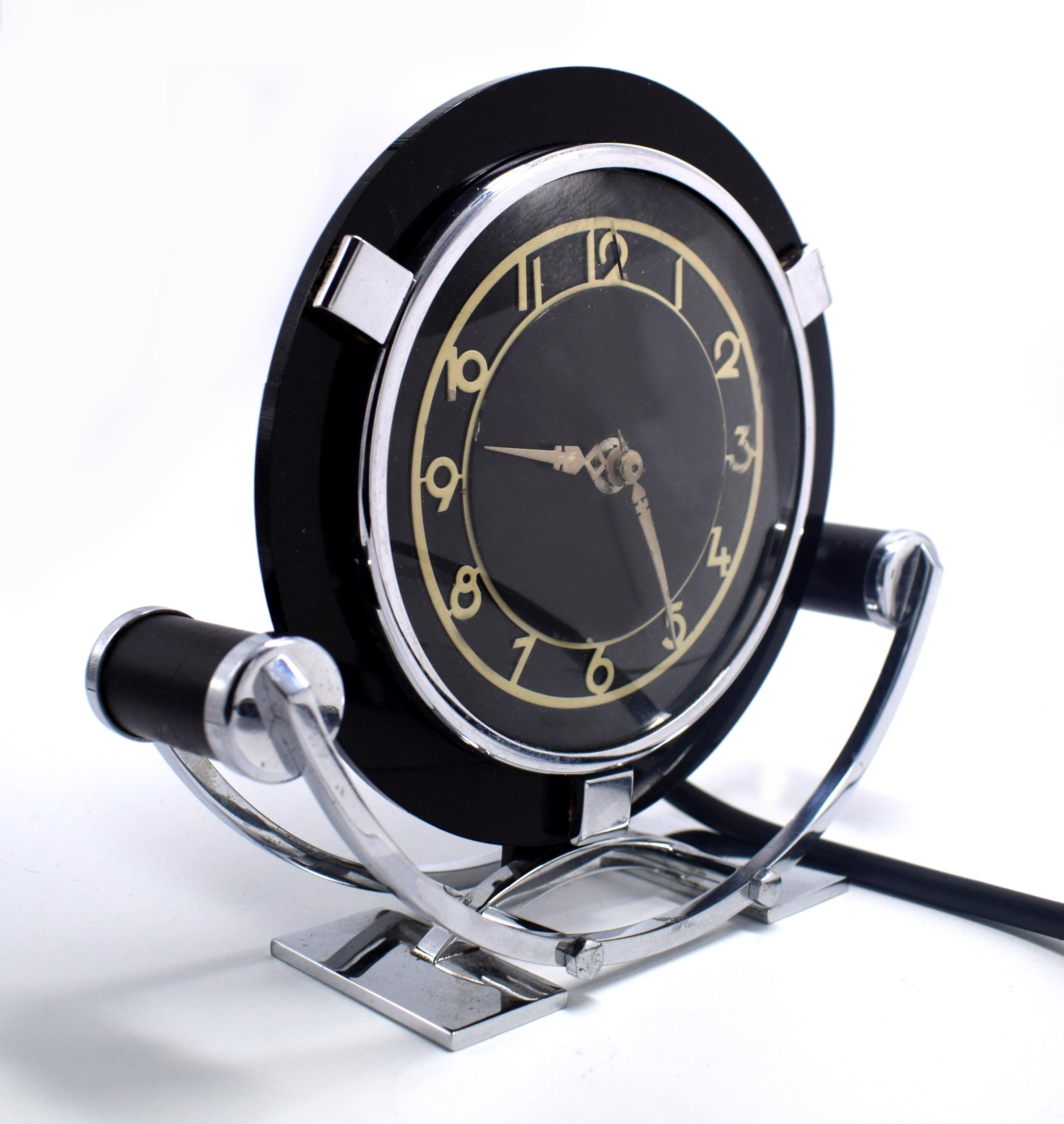 Extremely stylish 1930s Art Deco Smiths clock produced in the 1930s and called 'The Newport'. This is a clean, fine example of this rare clock , the glass is not chipped or damaged and the chrome is in excellent condition for it's age of 80 plus