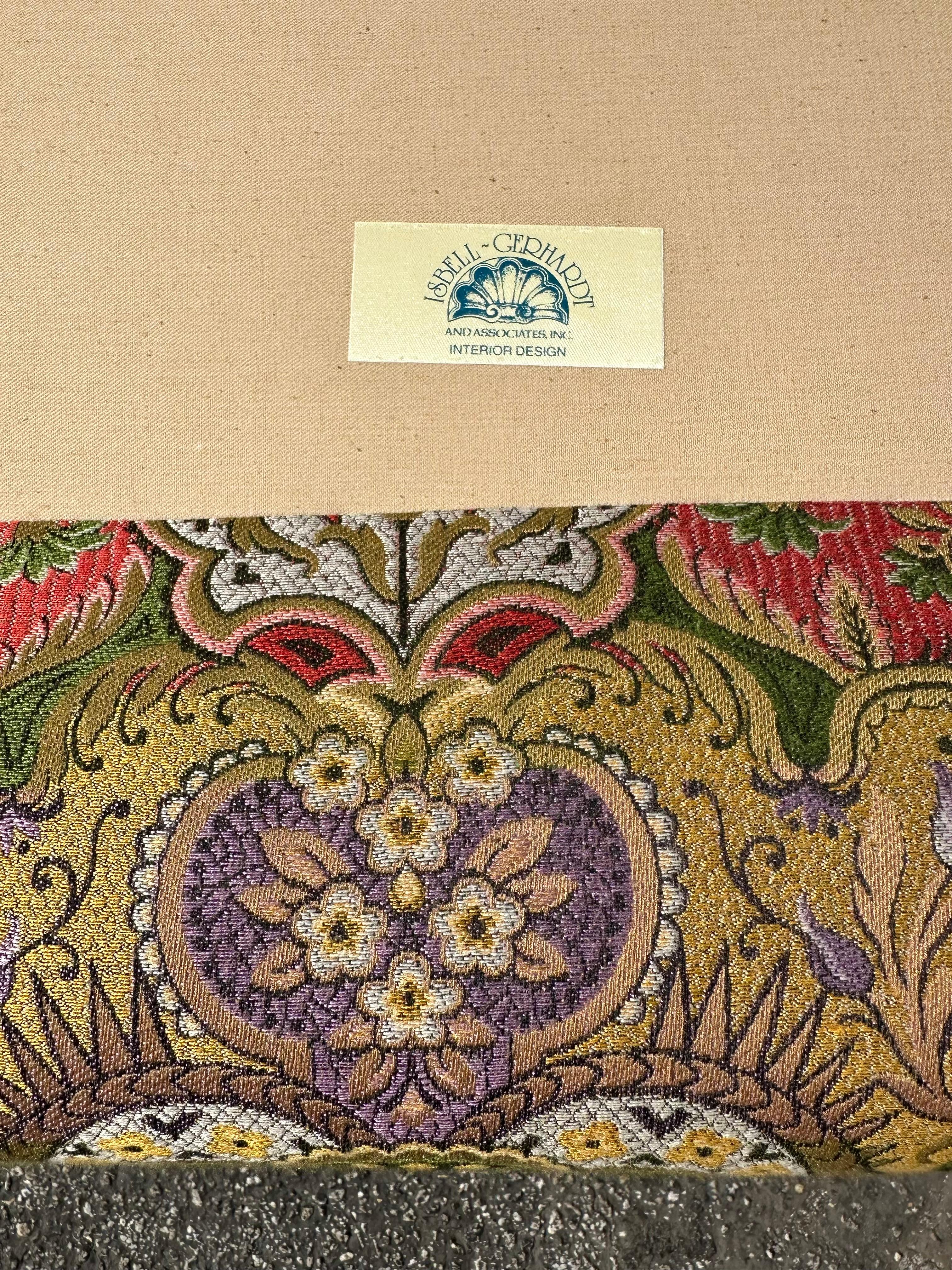 Canapé Art Déco des années 1930, néoclassique, en textile courbé et vibrant Chinoiserie, à fleurs en vente 13