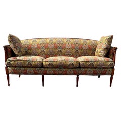 1930 Art Decó Neoclásico Arco Curvo Textil Vibrante Chinoiserie Floral Sofá