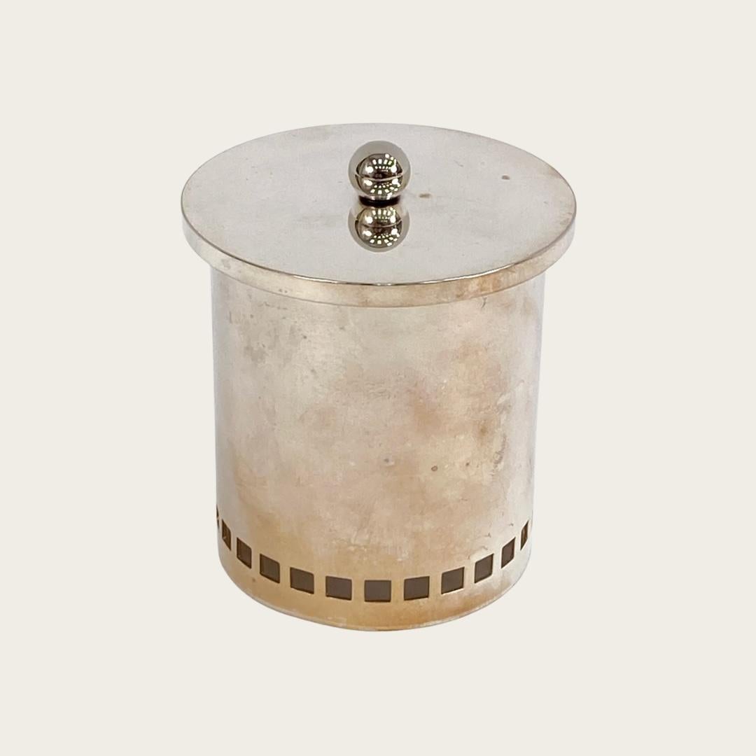 1930s Art Deco Nickel Silver Three Piece Sugar Bowl, Milk Verser and Tray Bon état - En vente à Brooklyn, NY