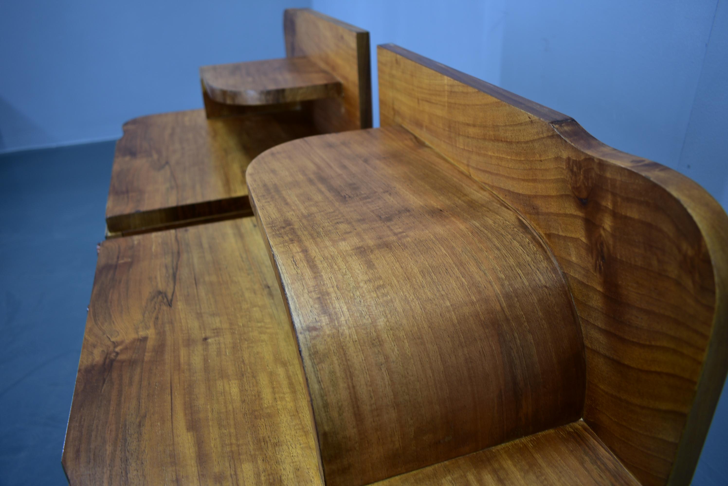 Tables de nuit Art déco des années 1930 en finition noyer, Tchécoslovaquie en vente 9