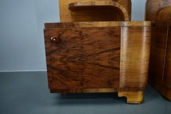 Tables de nuit Art déco des années 1930 en finition noyer, Tchécoslovaquie