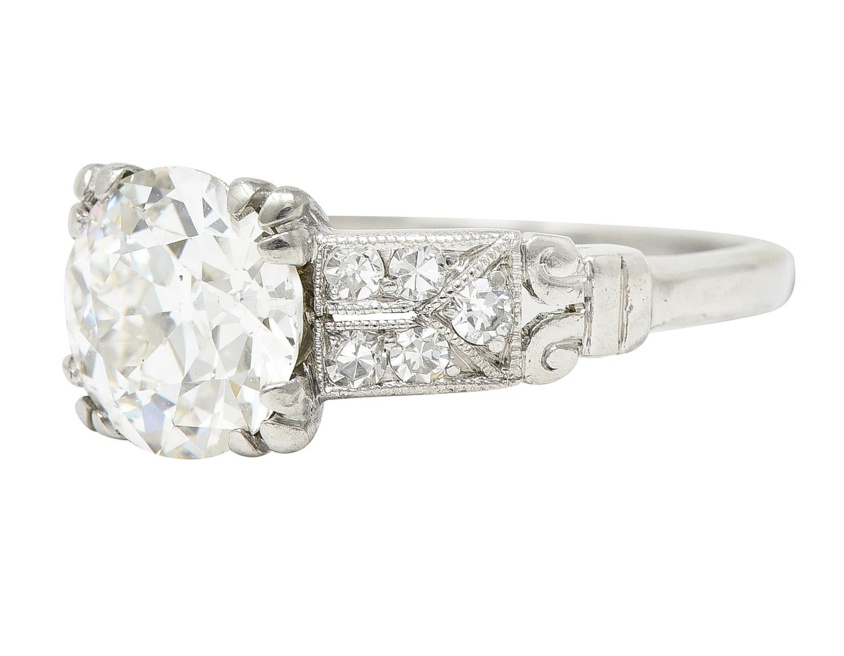 1930's Art Deco Old European 1.84 Carats Diamond Platinum Engagement Ring For Sale 1