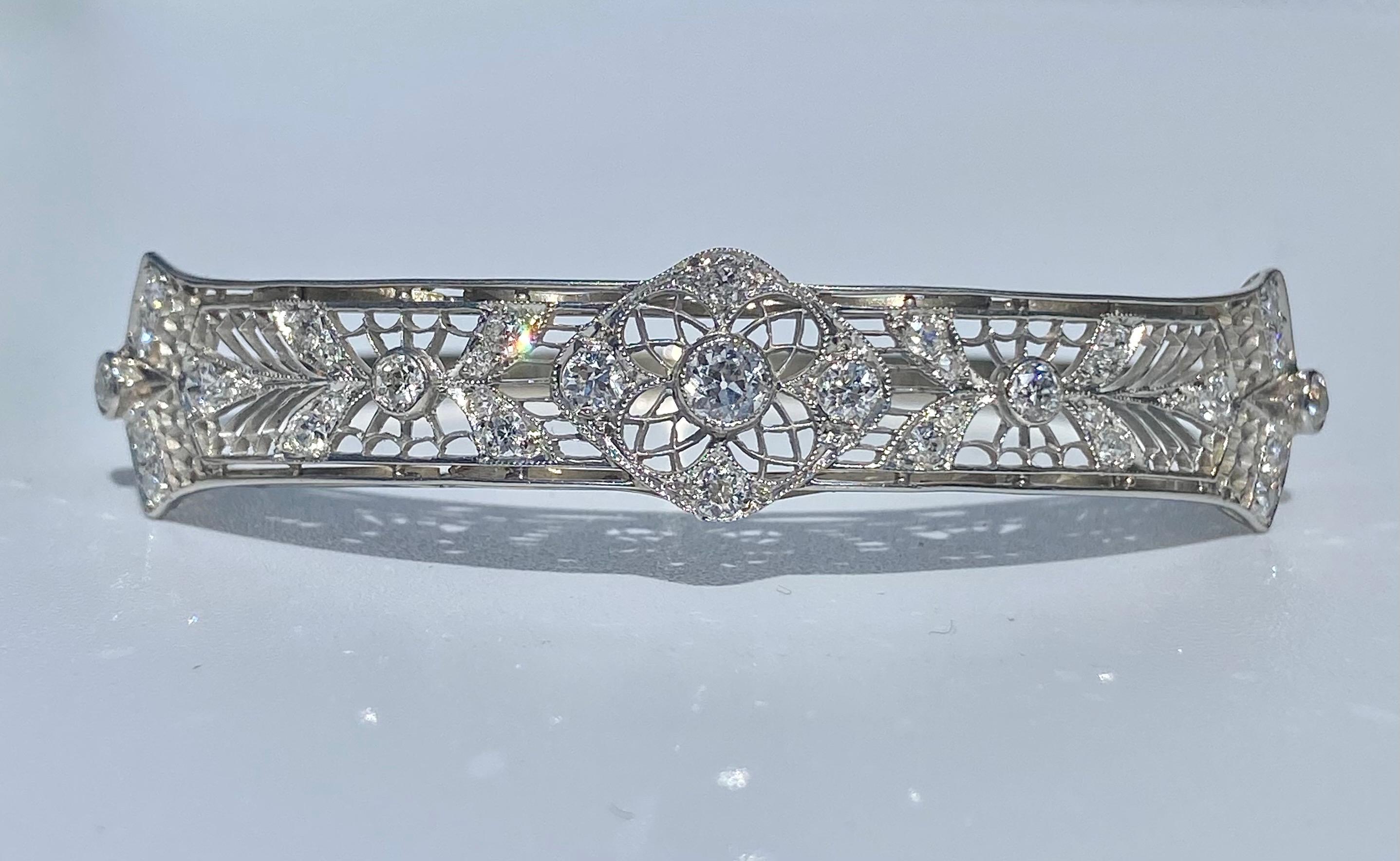 1930's Art Deco Old European Cut Natural Diamond Bangle Set in Platinum For Sale 3