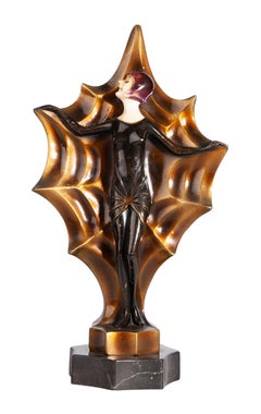 Sculpture de femme chryséléphantine peinte Art Déco des années 1930 par Roland Paris, France