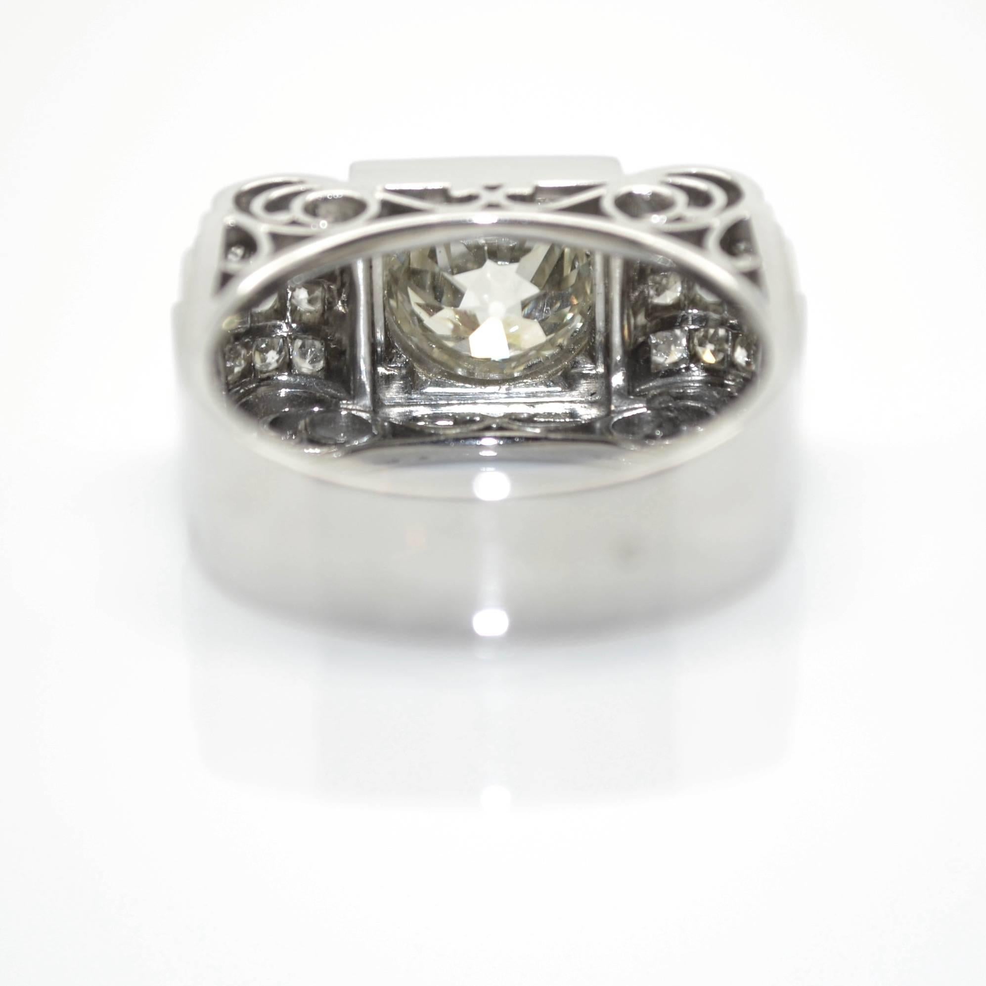 Old European Cut 1930s Art-Deco Platinum 2.30 Carat Diamond Solitaire Engagement Ring For Sale
