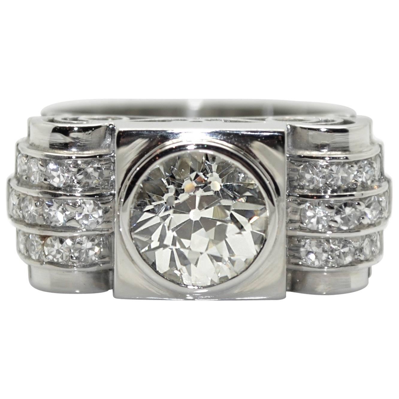 1930s Art-Deco Platinum 2.30 Carat Diamond Solitaire Engagement Ring For Sale
