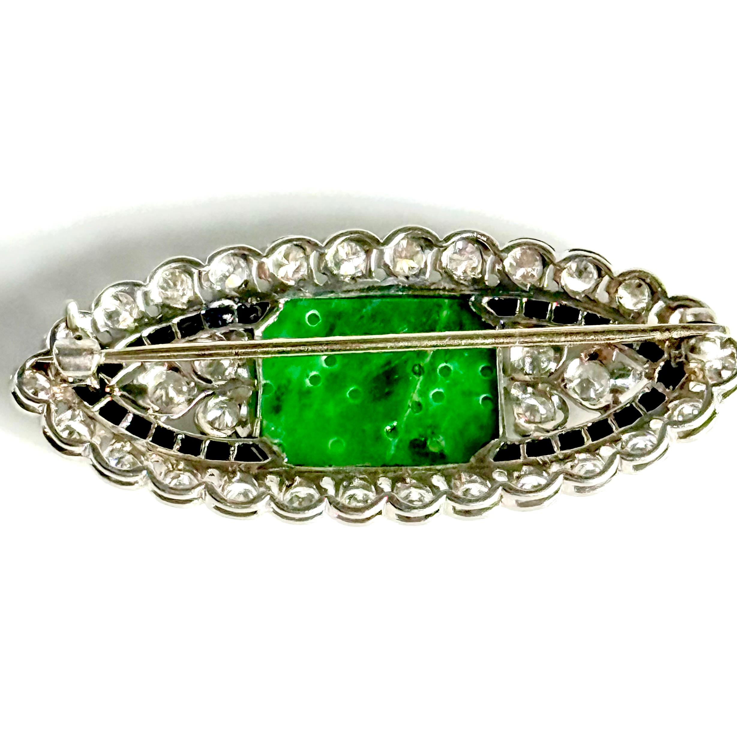 1930s Art Deco Platinum Brooch Carved Jadeite Jade & Old European Cut Diamonds For Sale 2