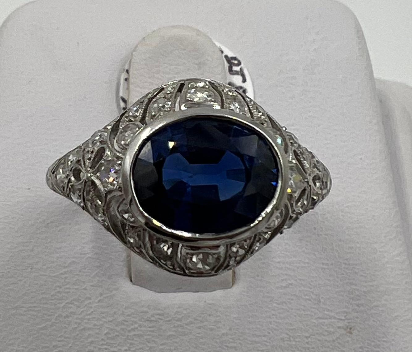 1930s Art Deco Sapphire Diamond Platinum Engagement Ring Size 8.5 For Sale 1