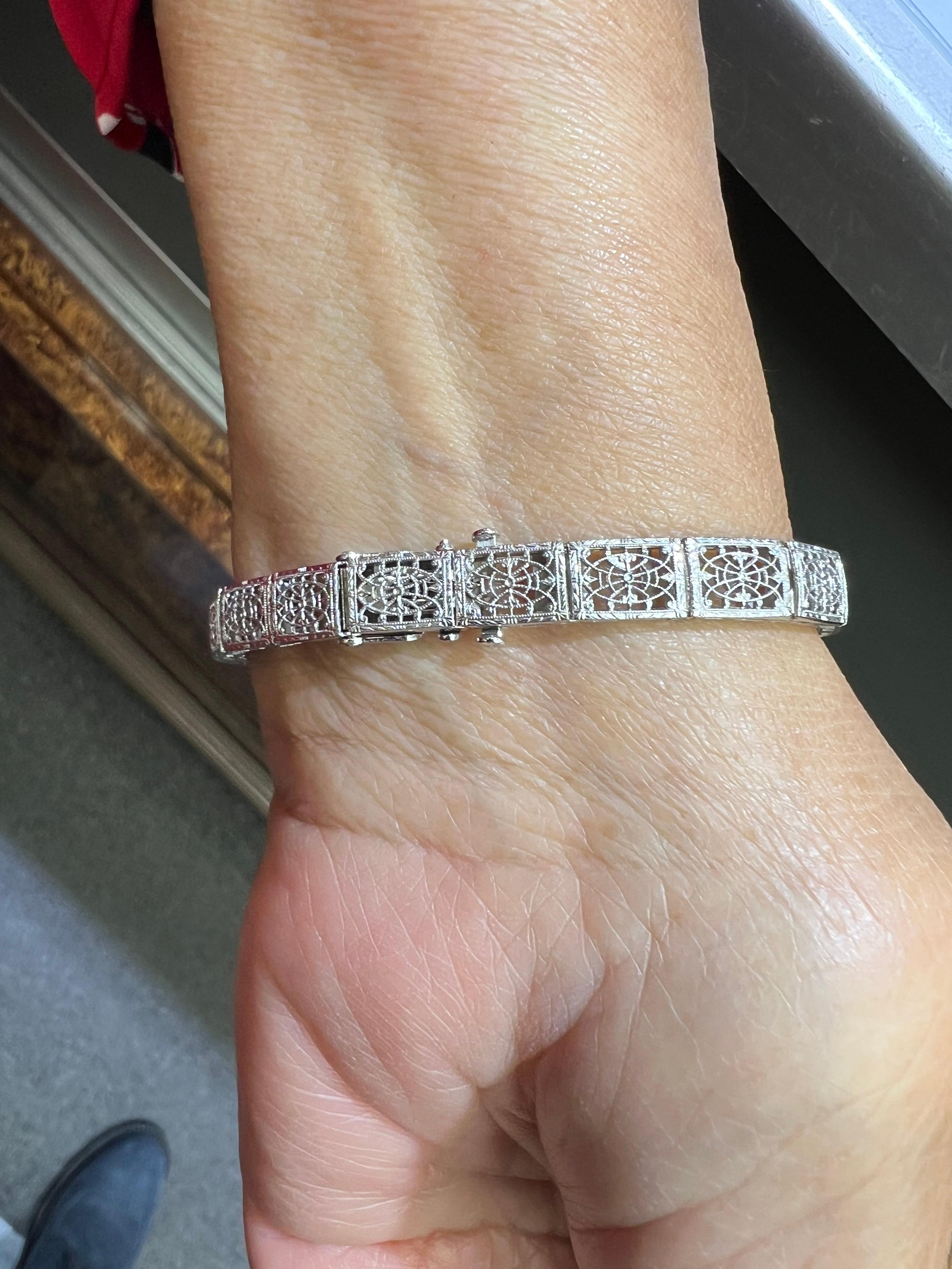 Women's or Men's 1930s Art Deco Sapphire Filigree White Gold Bracelet