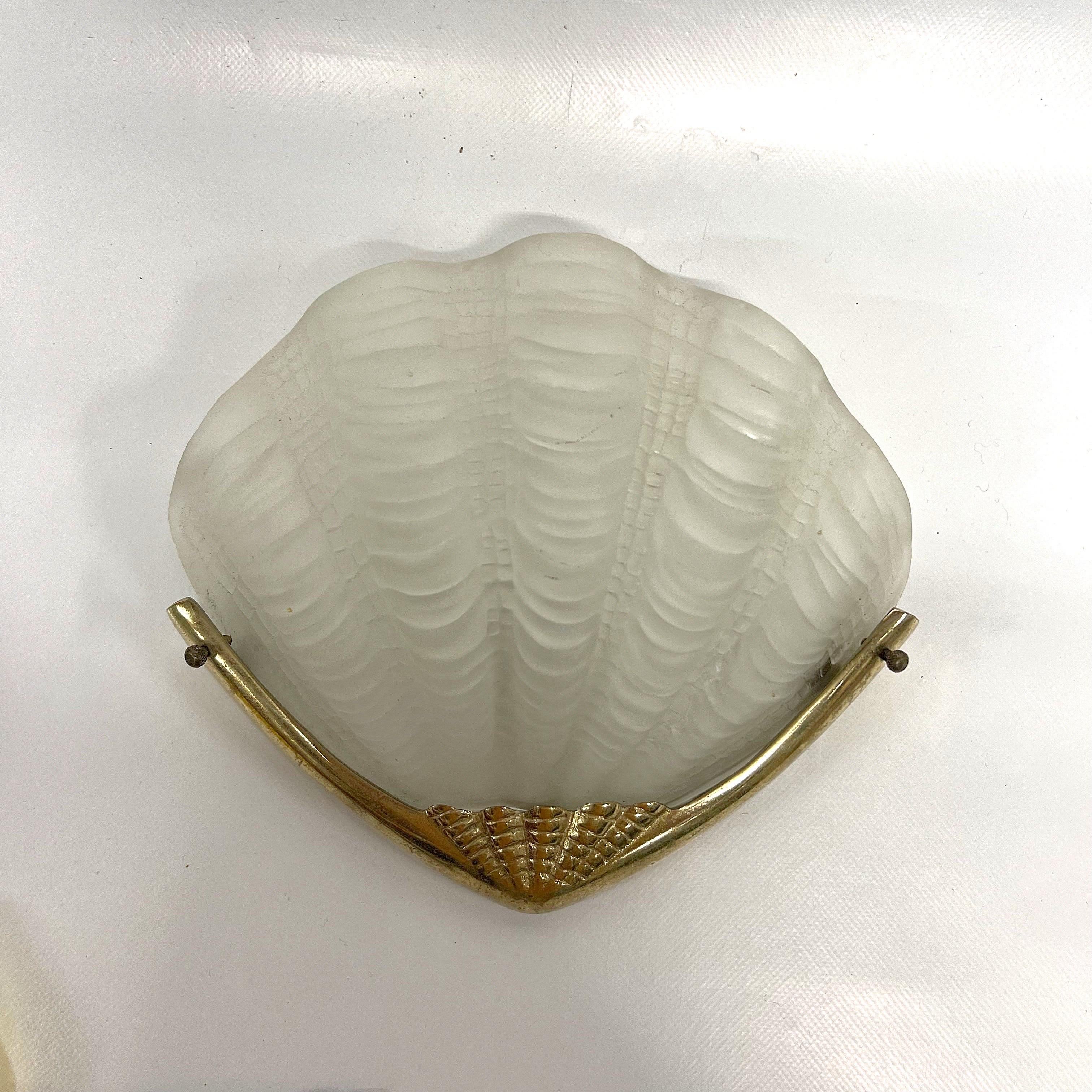1930s Art Deco Shell Wall Light 4