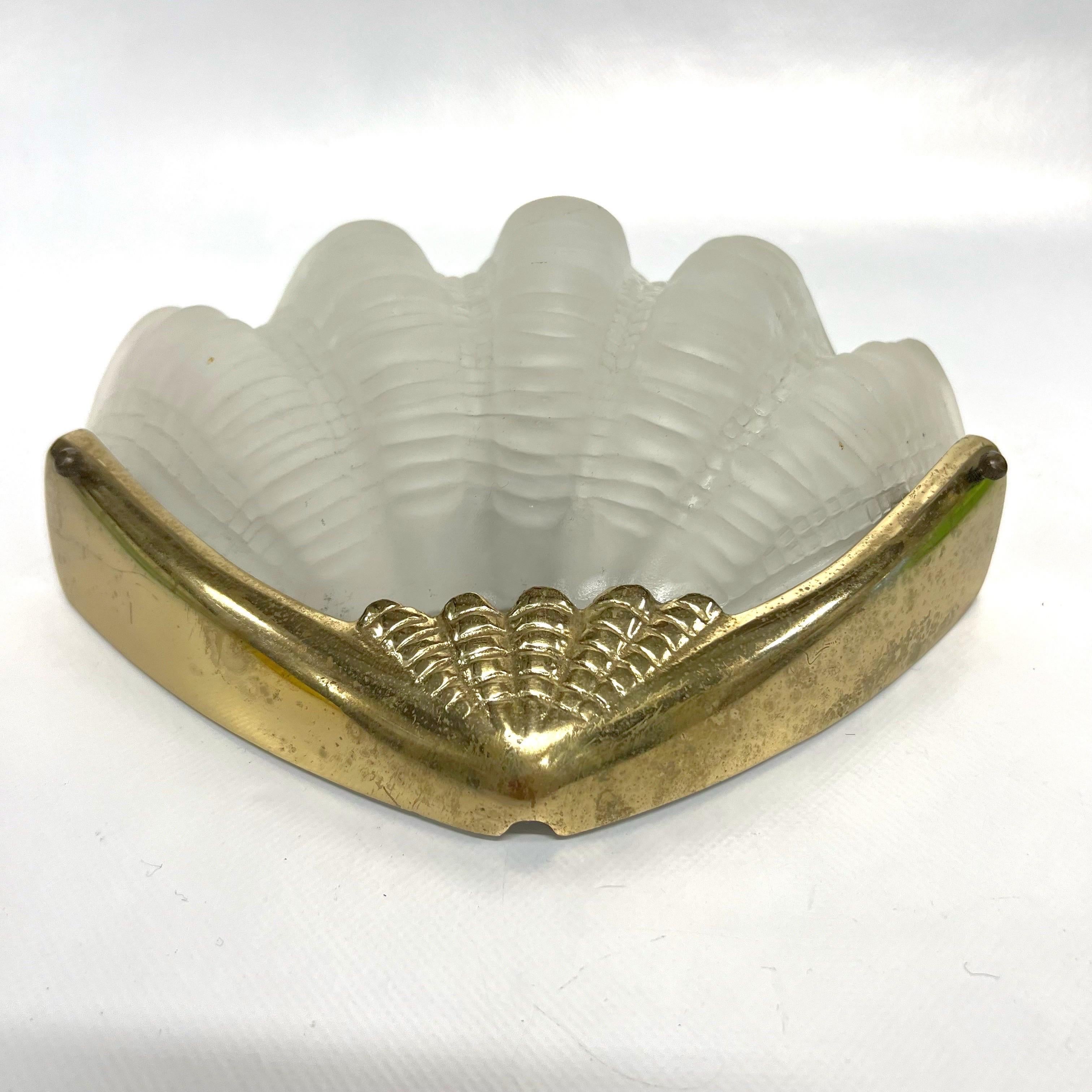 1930s Art Deco Shell Wall Light 3