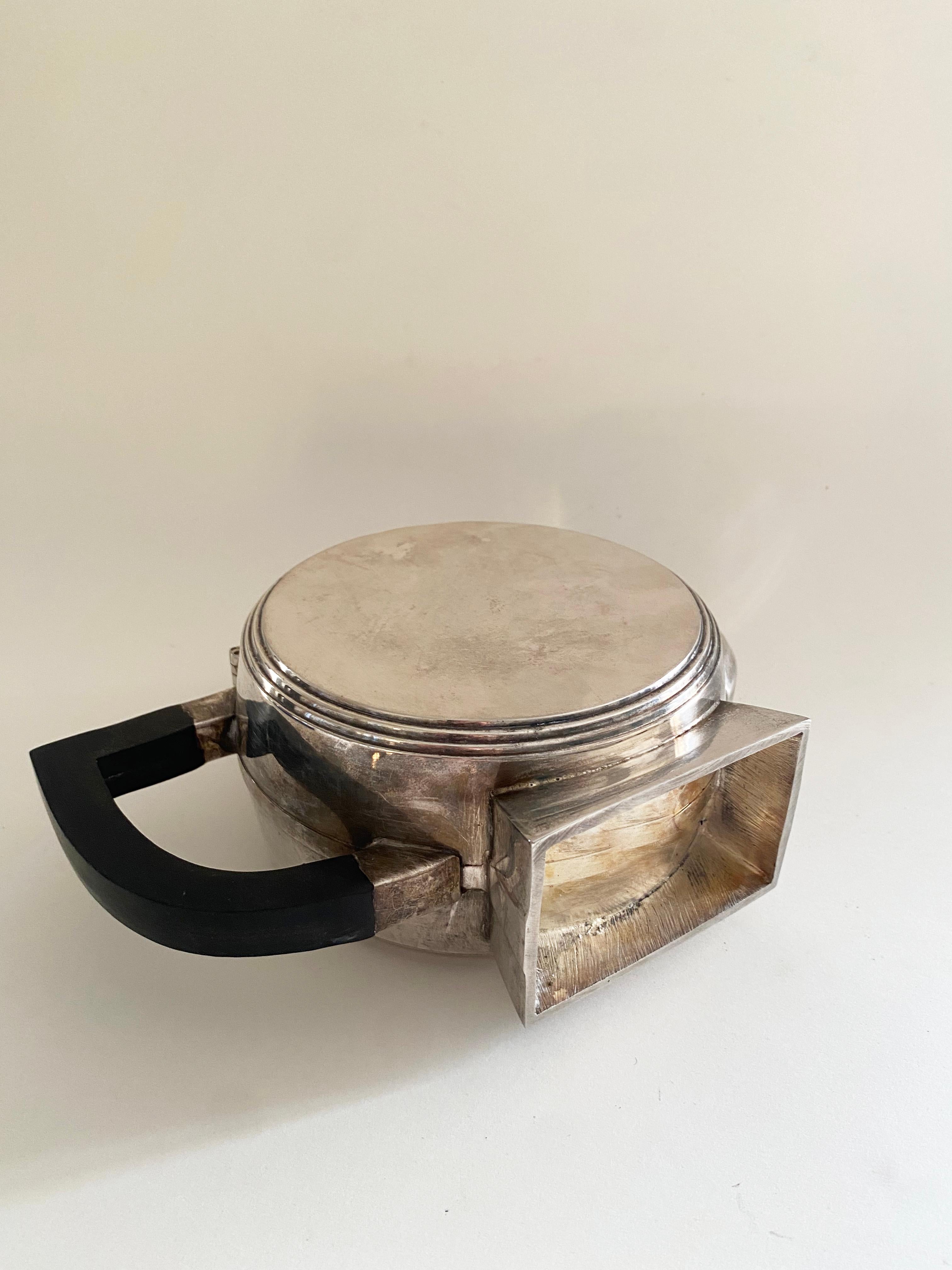 Silvered 1930s Art Deco Silverplated Tea Pot by HG Murphy For Sale
