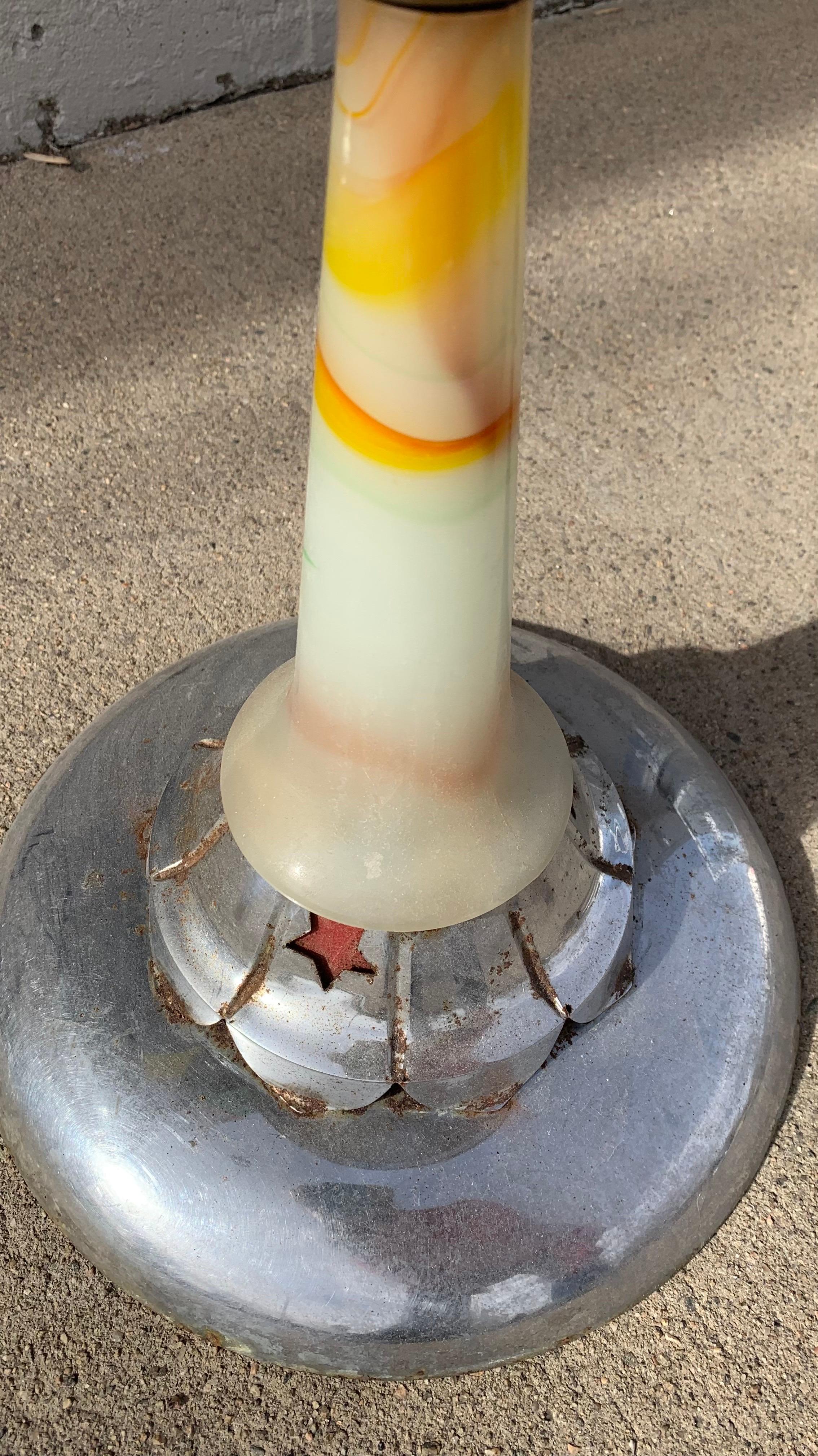 Milieu du XXe siècle 1930s Art Deco Smoking Stand With Marbled Bakelite Stem by Manning-Bowman & Co en vente