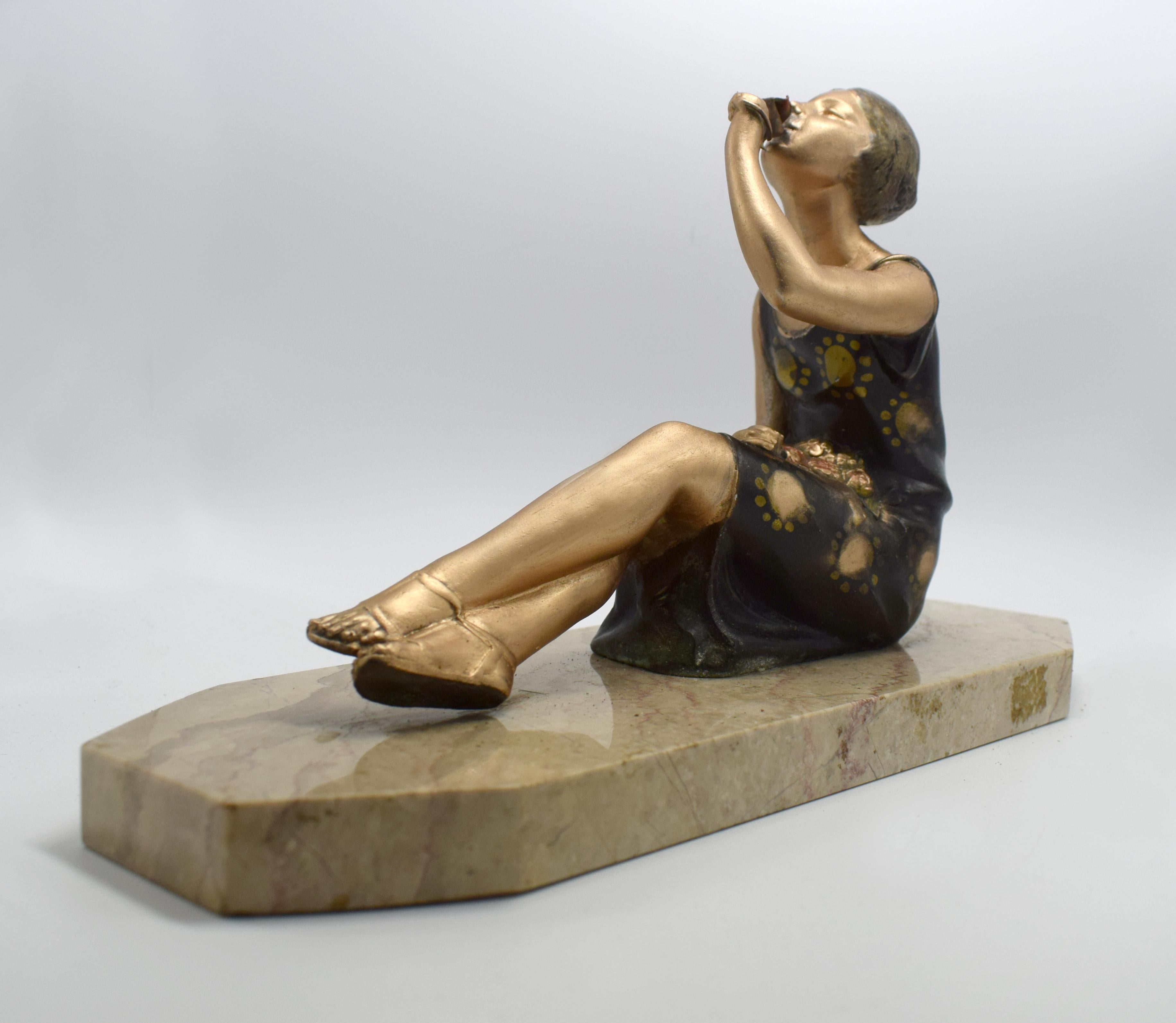 1930s Art Deco Spelter Figure 'Girl with Roses' In Good Condition In Devon, England