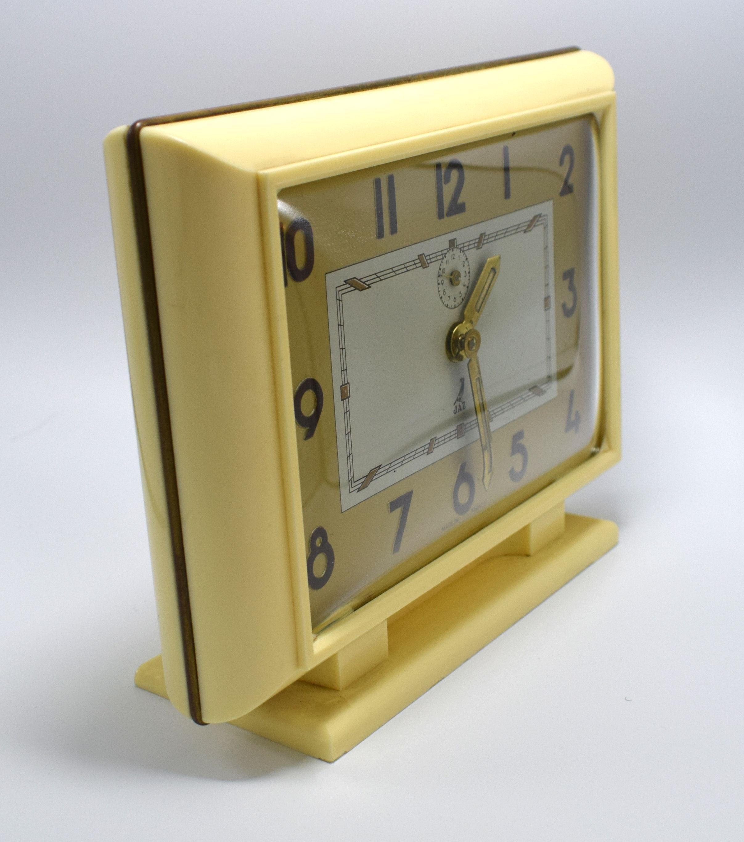 1930s Art Deco Stylish French Bakelite Clock by JAZ In Good Condition In Devon, England