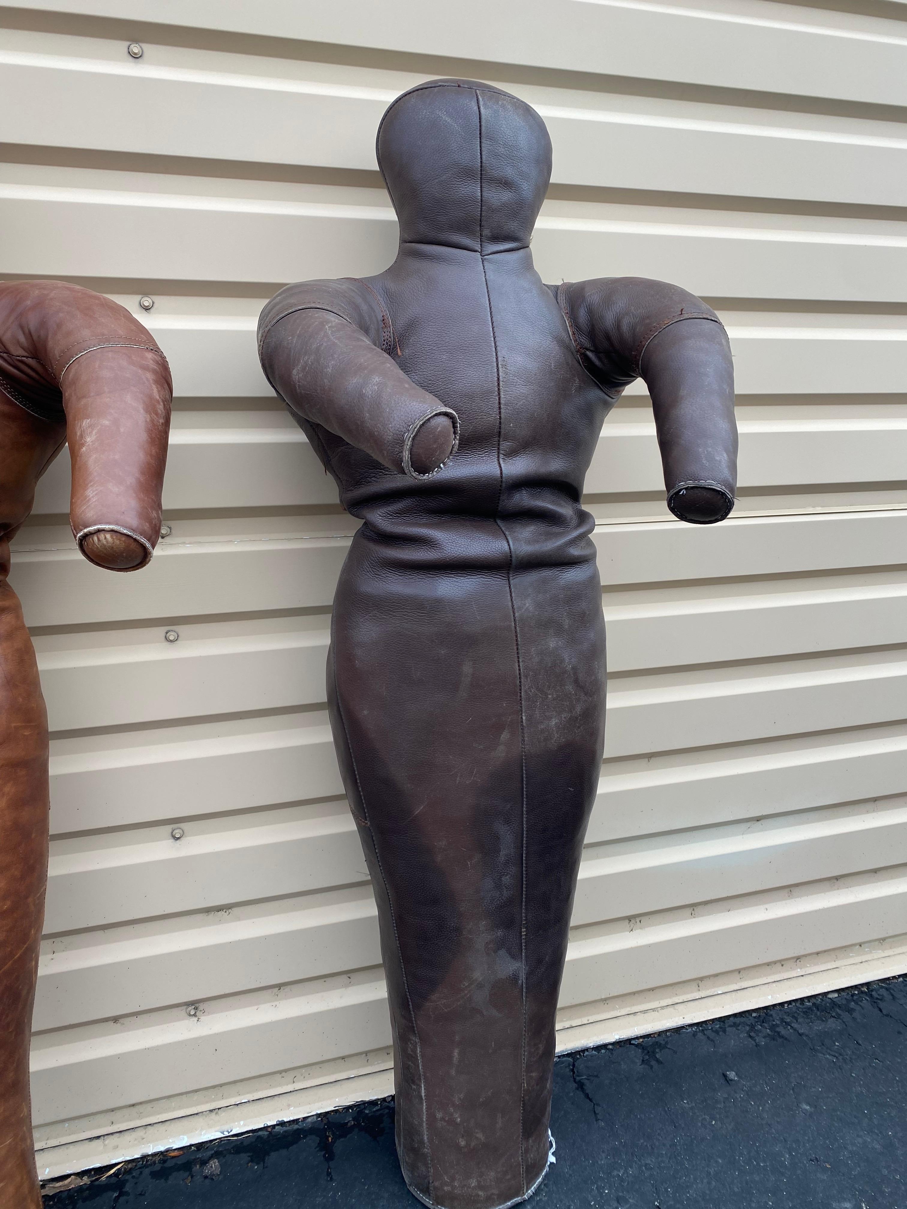 Fatto a mano Manichini da lancio a grandezza naturale in pelle Art Deco Surrealista degli anni '30, set di 2 (Francia) in vendita