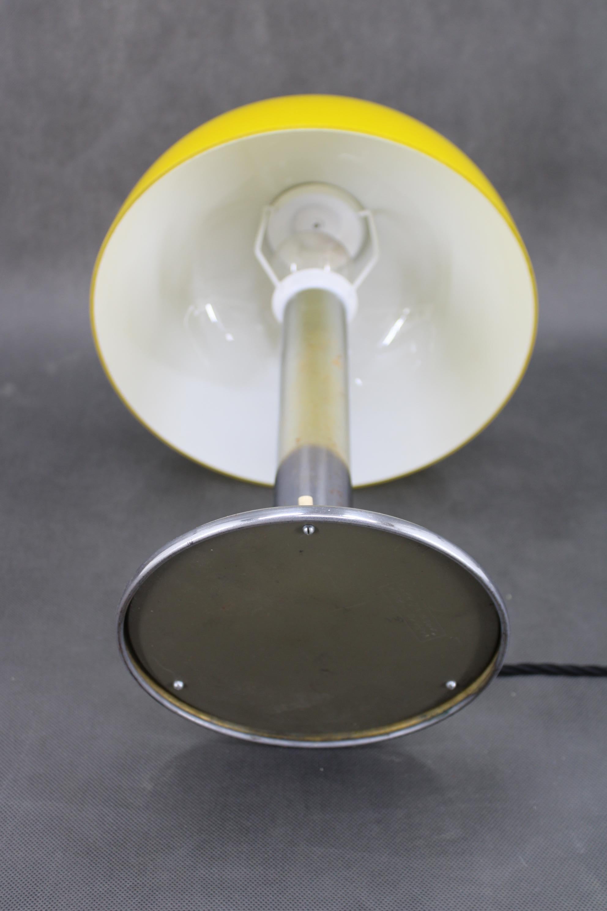 1930s Art deco Table Lamp , Czechoslovakia For Sale 3