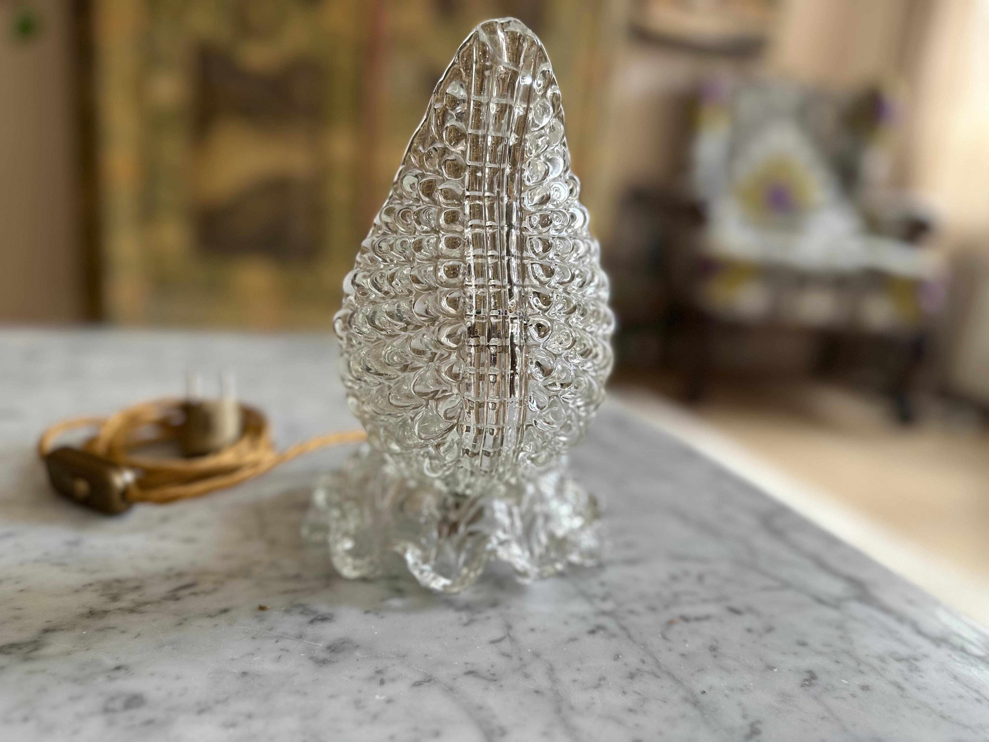 1930s Art Deco Table Lamp in Clear Murano Glass – Attributed to Ercole Barovie For Sale 10