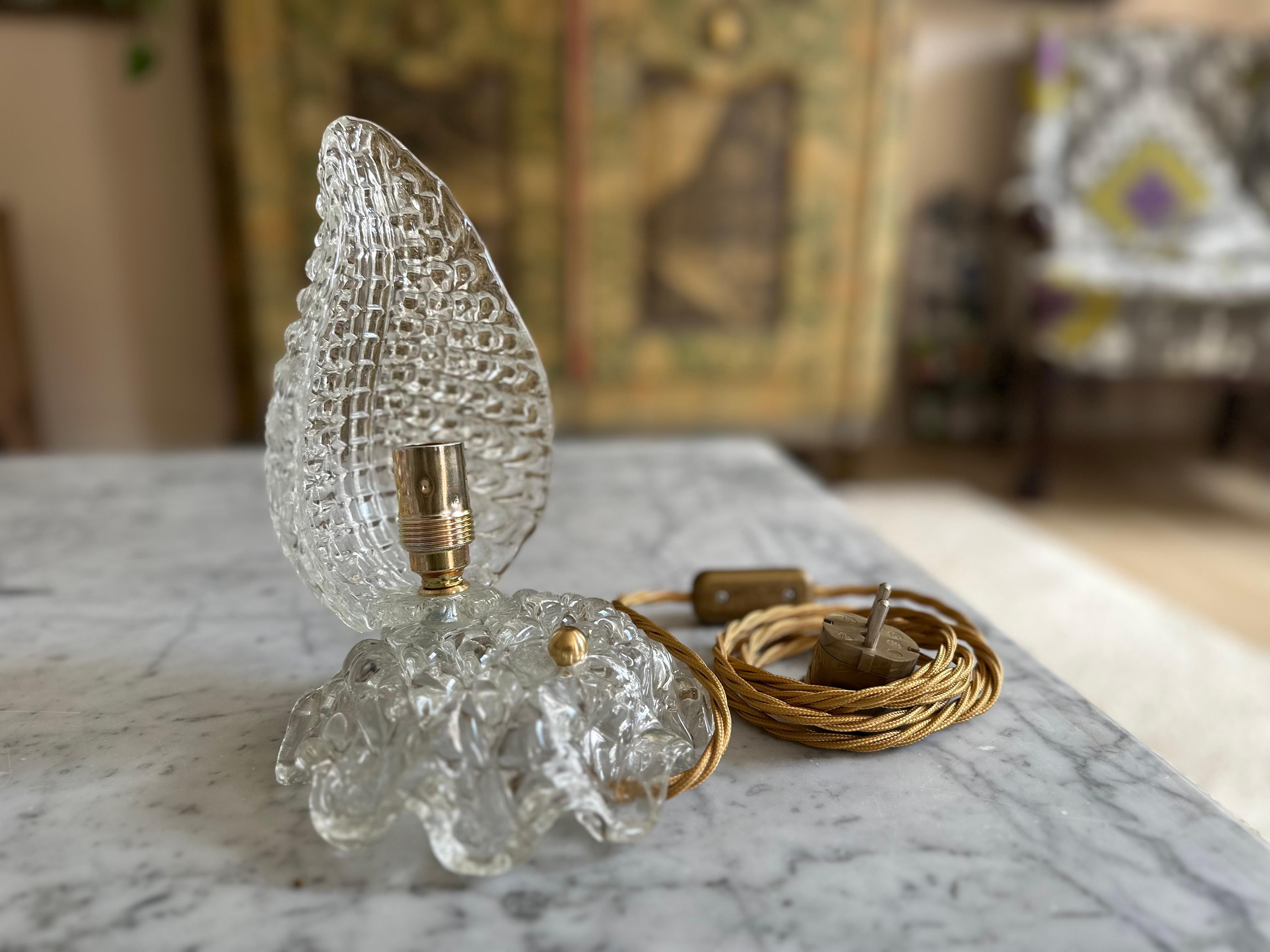 1930s Art Deco Table Lamp in Clear Murano Glass – Attributed to Ercole Barovie For Sale 12