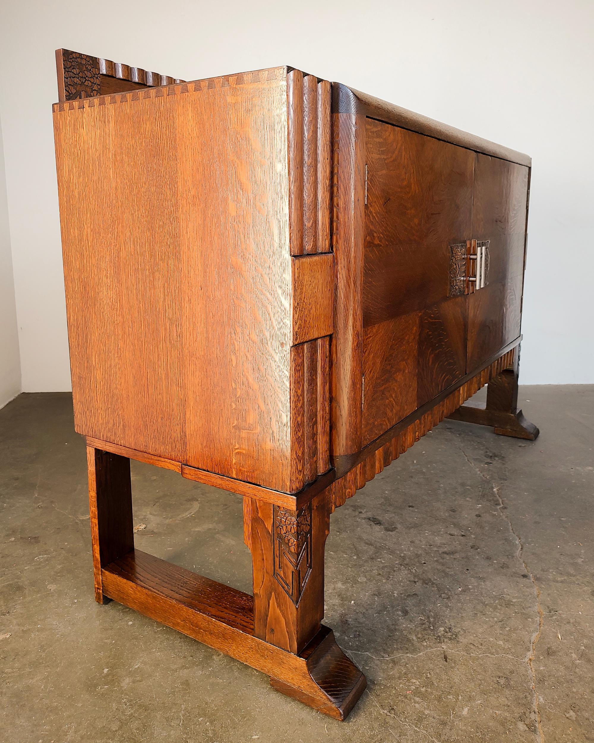 1930s Art Deco Tiger Oak Wood Buffet Cabinet Antique For Sale 13