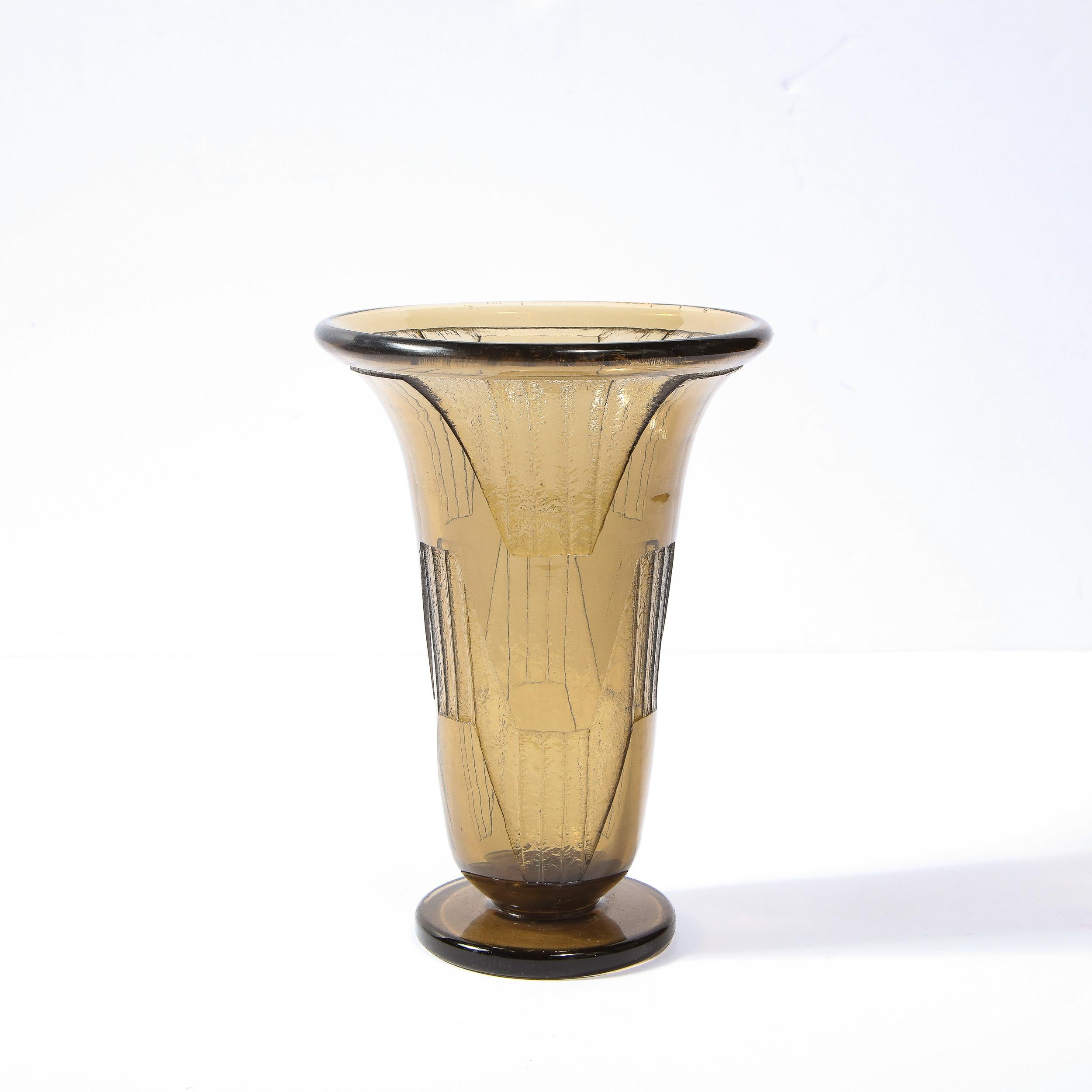 Art déco Vase en verre Art Déco des années 1930, style cubiste, topaze et topaze, signé par Schneider en vente